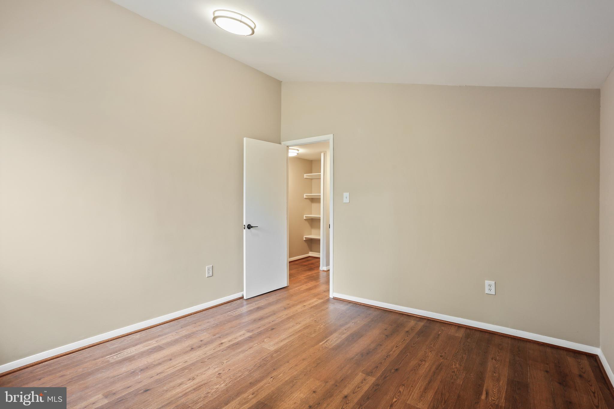 VILLAGE OF OAKLAND MILLS - Residential