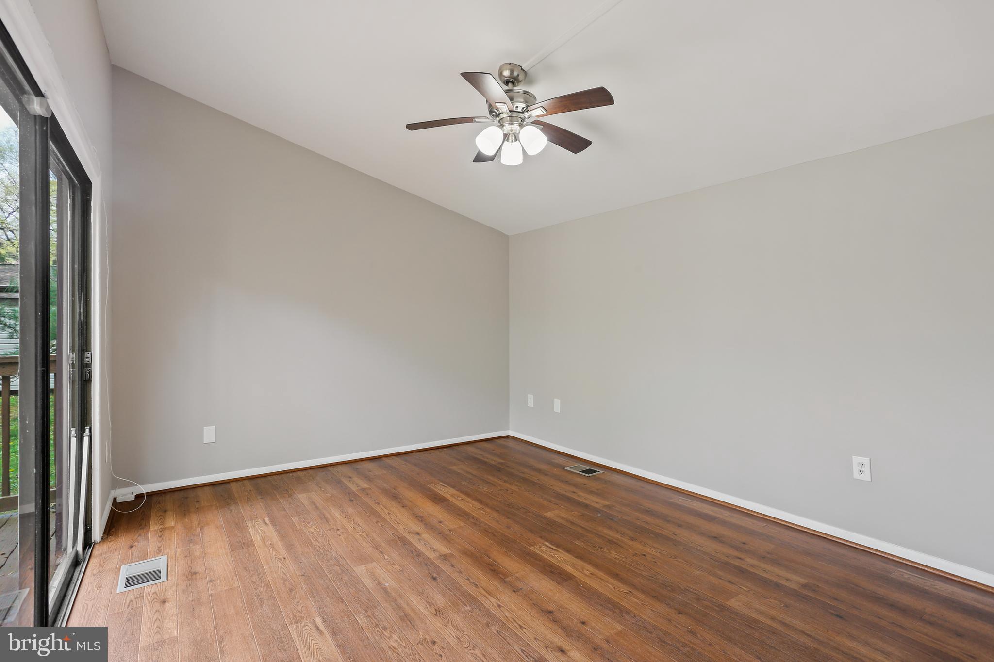 VILLAGE OF OAKLAND MILLS - Residential