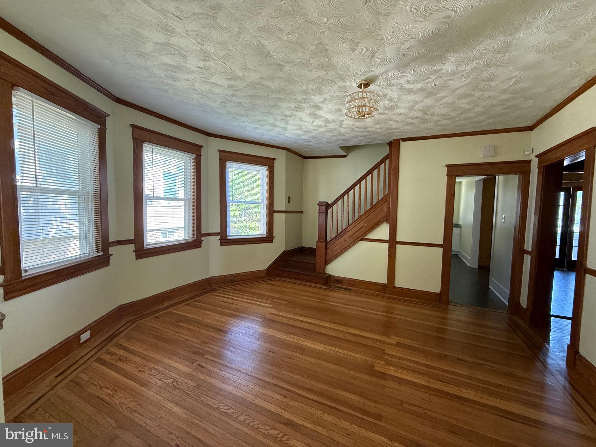 4007 BATEMAN AVENUE