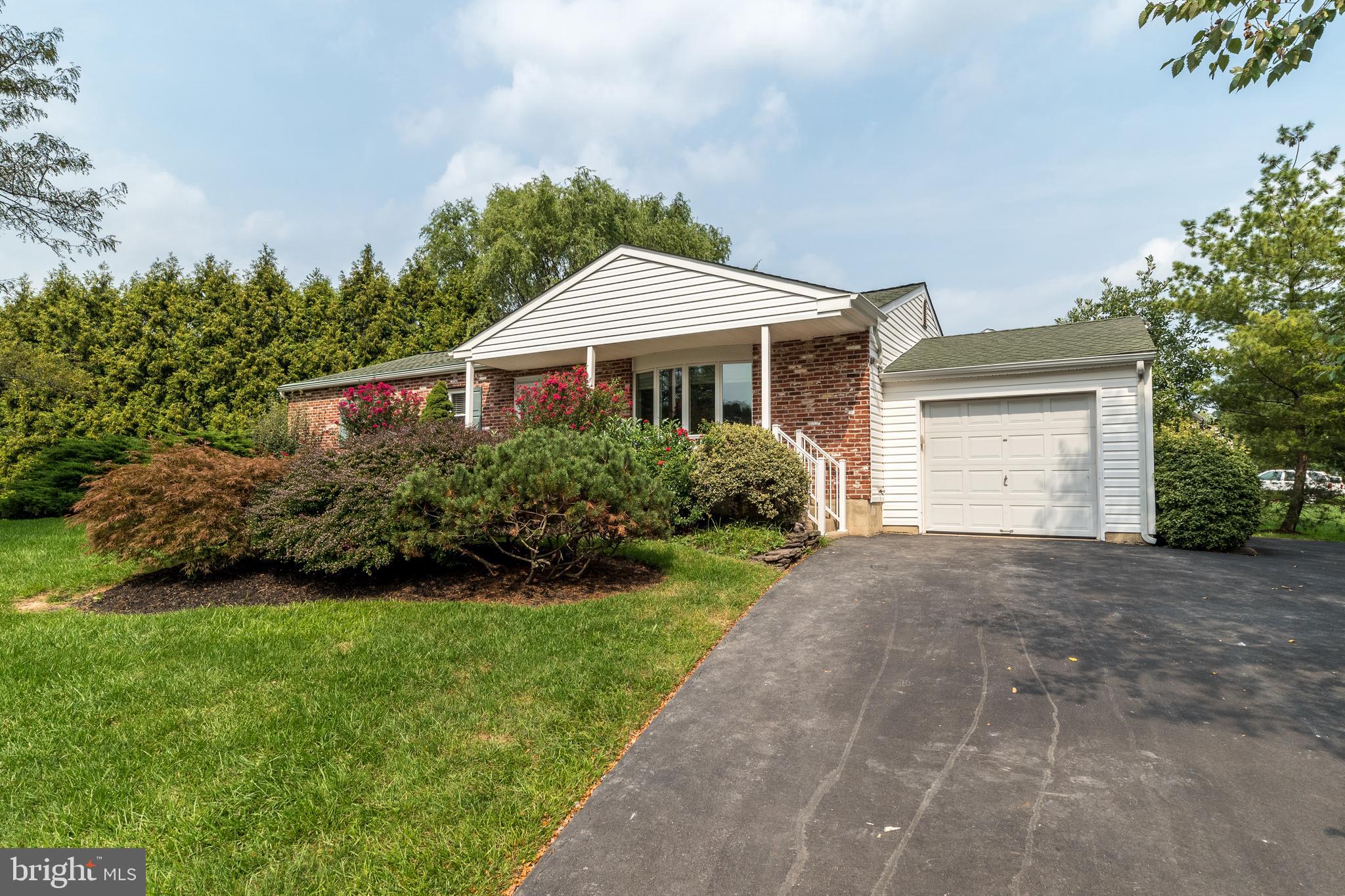 WARRINGTON VIL - Residential