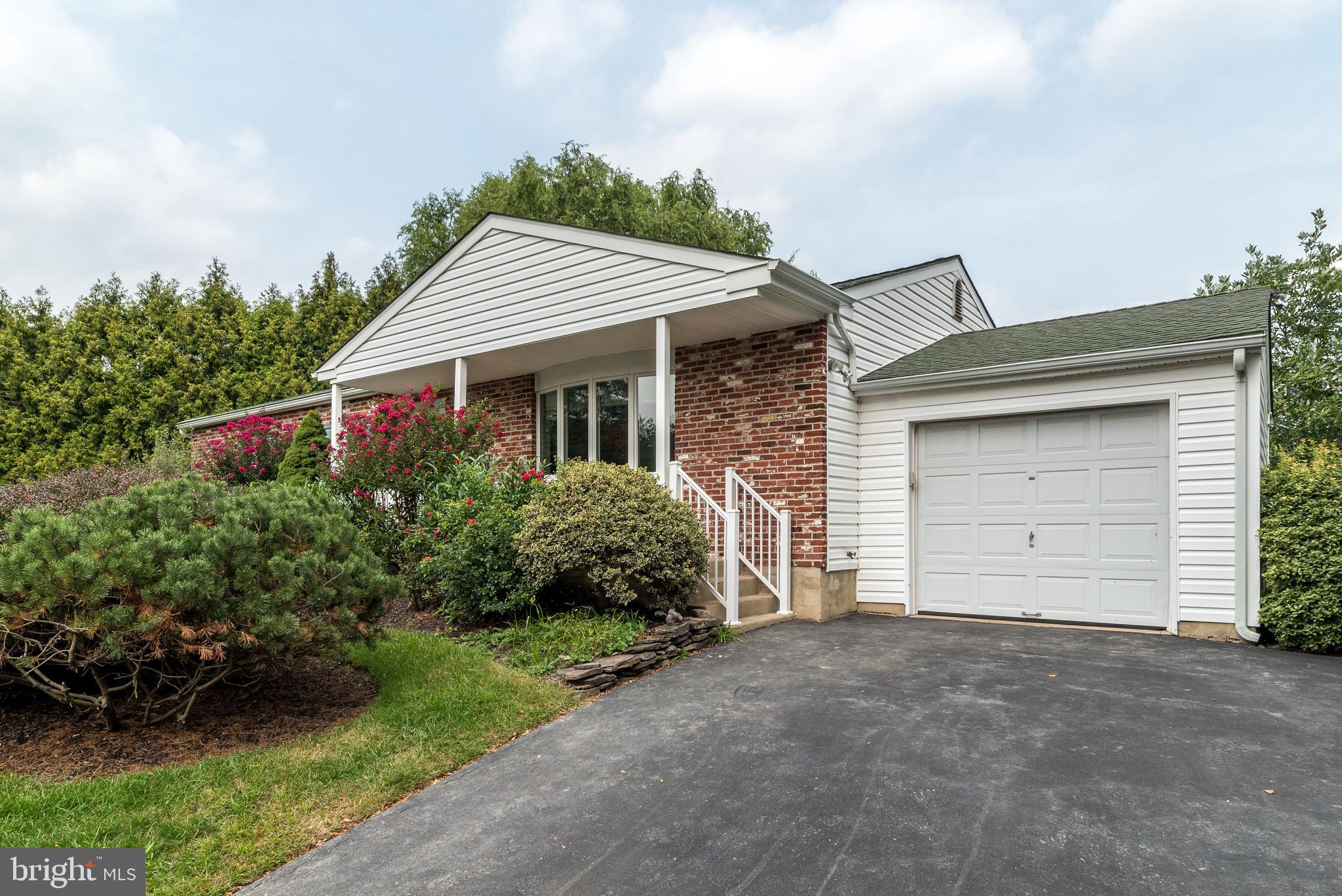 WARRINGTON VIL - Residential