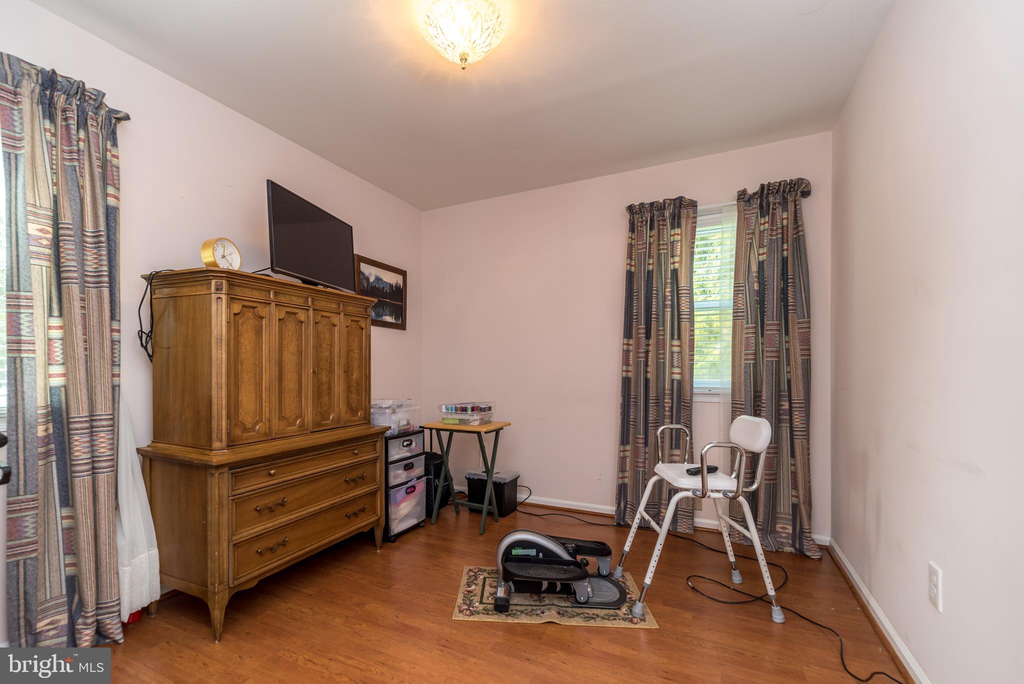 WARRINGTON VIL - Residential