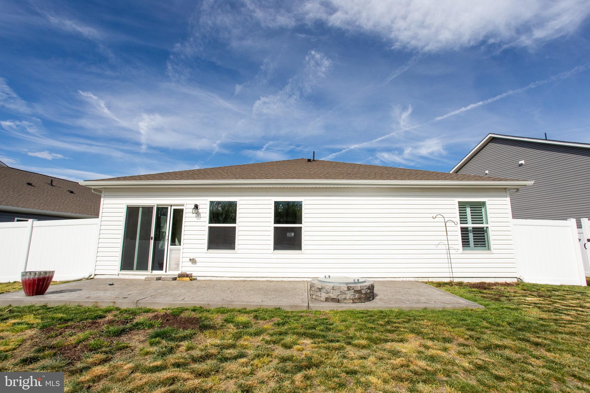 PINEGROVE - Residential