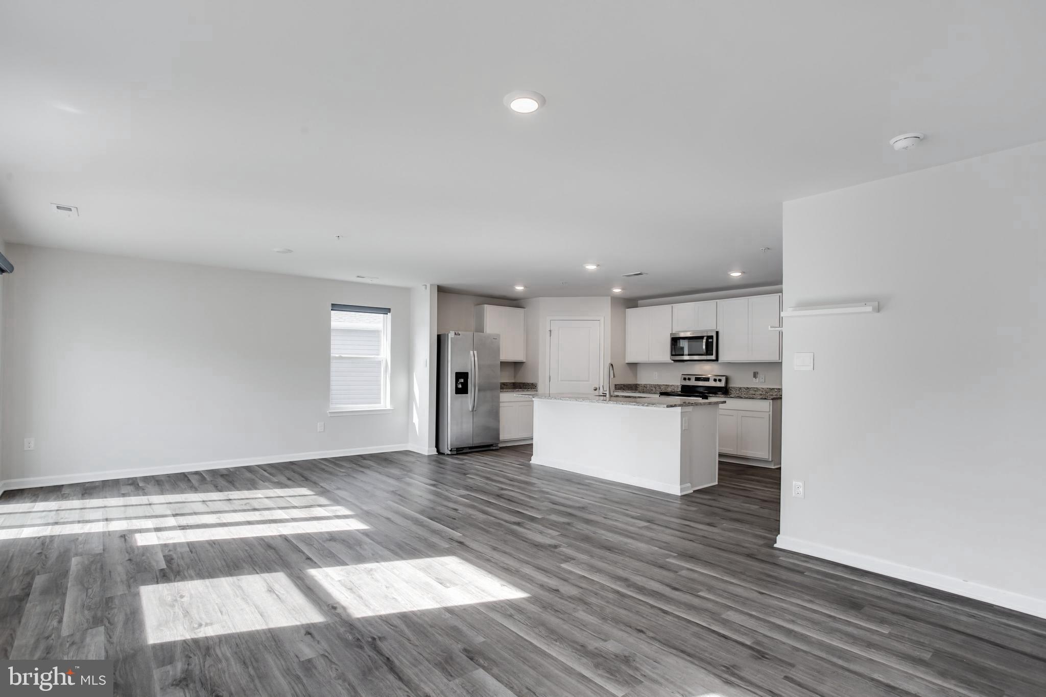 PINEGROVE - Residential