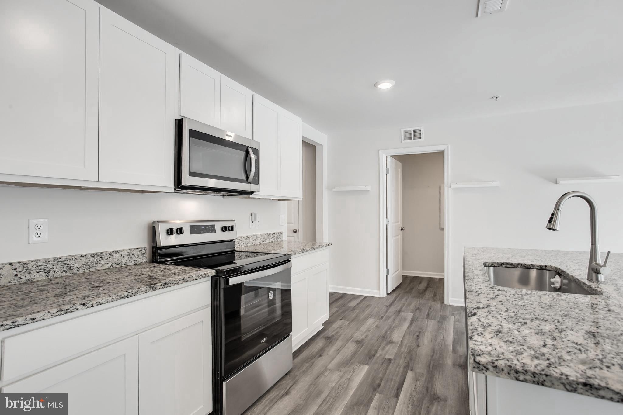 PINEGROVE - Residential