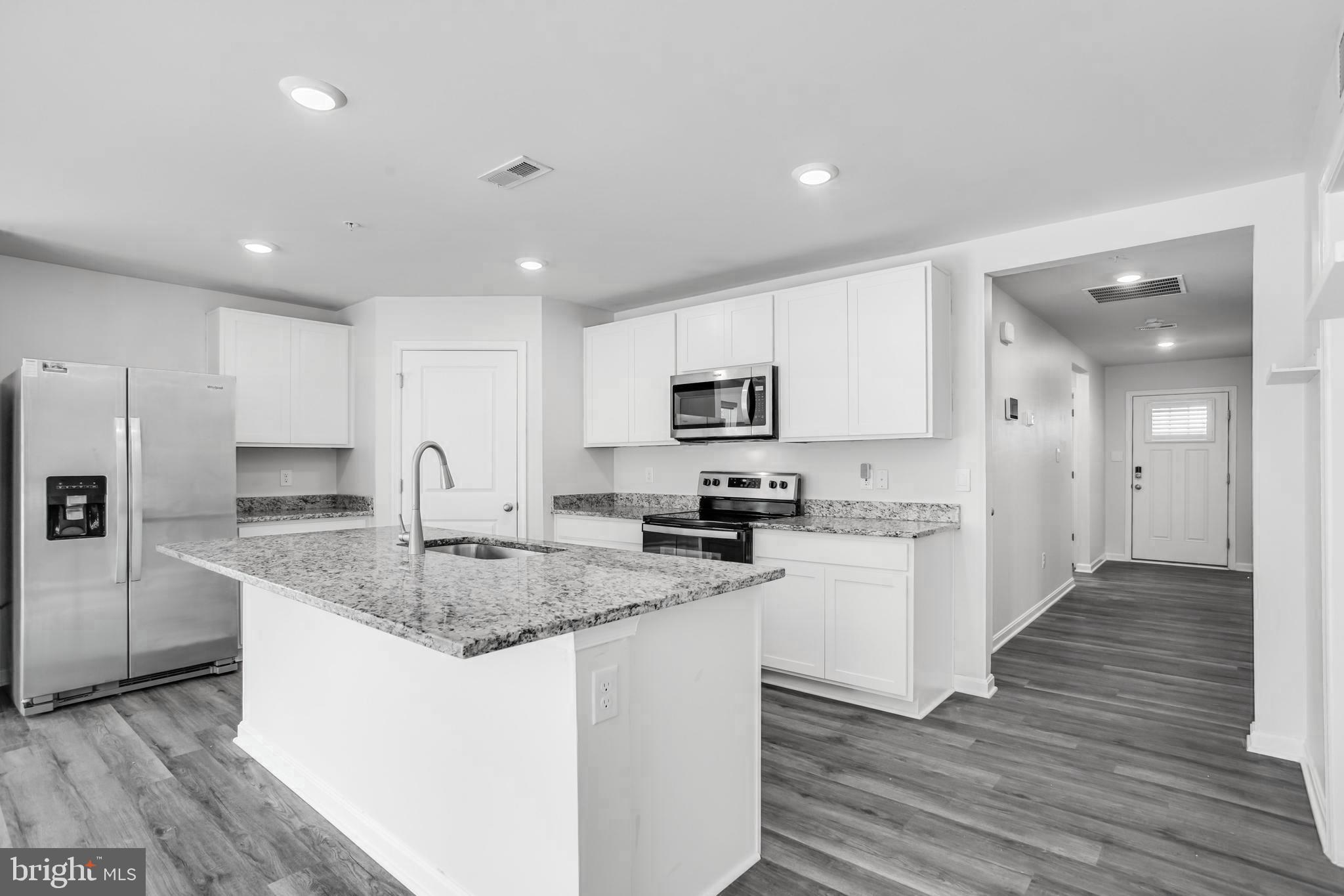 PINEGROVE - Residential