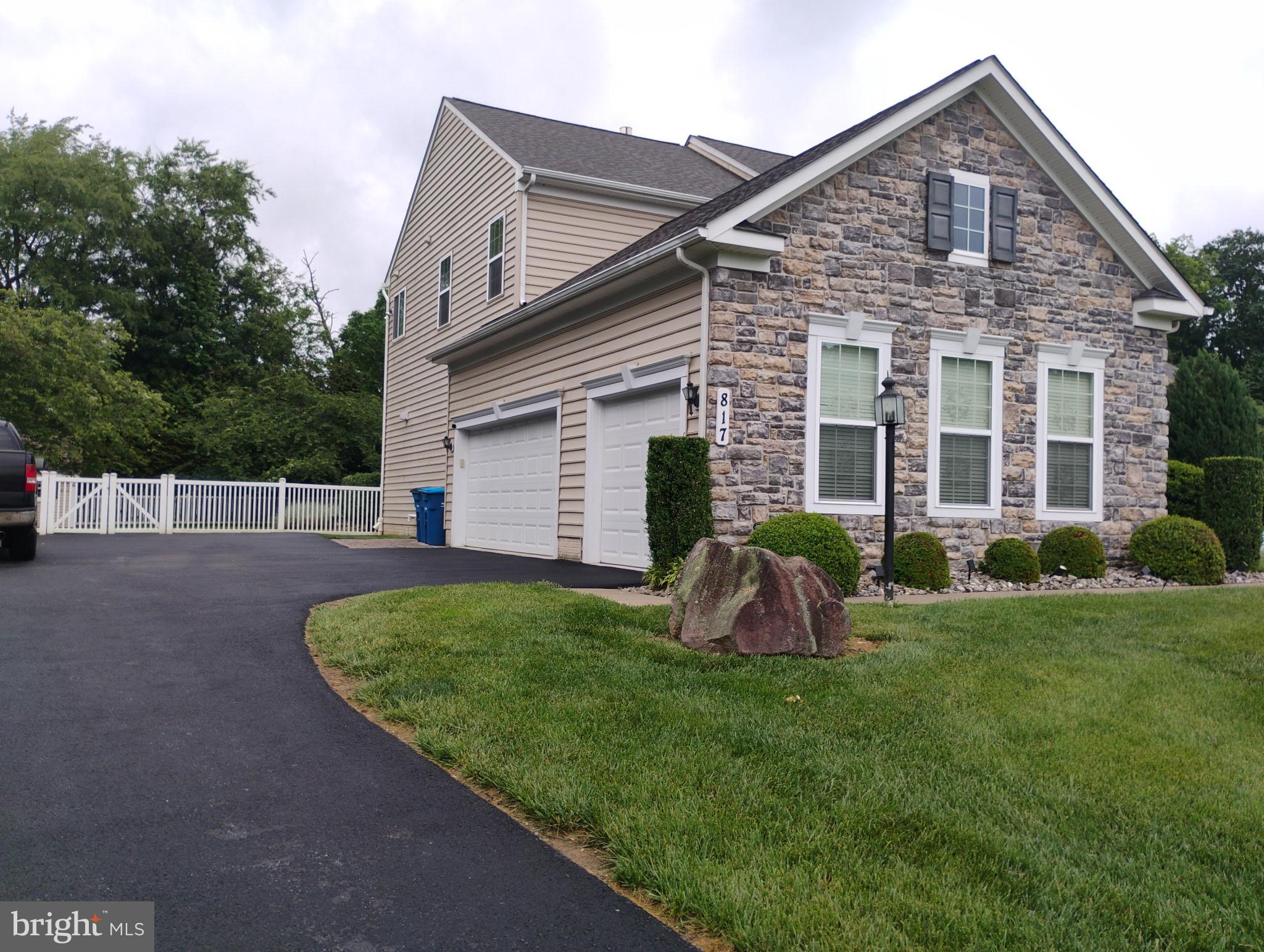 817 TALL GRASS ROAD
