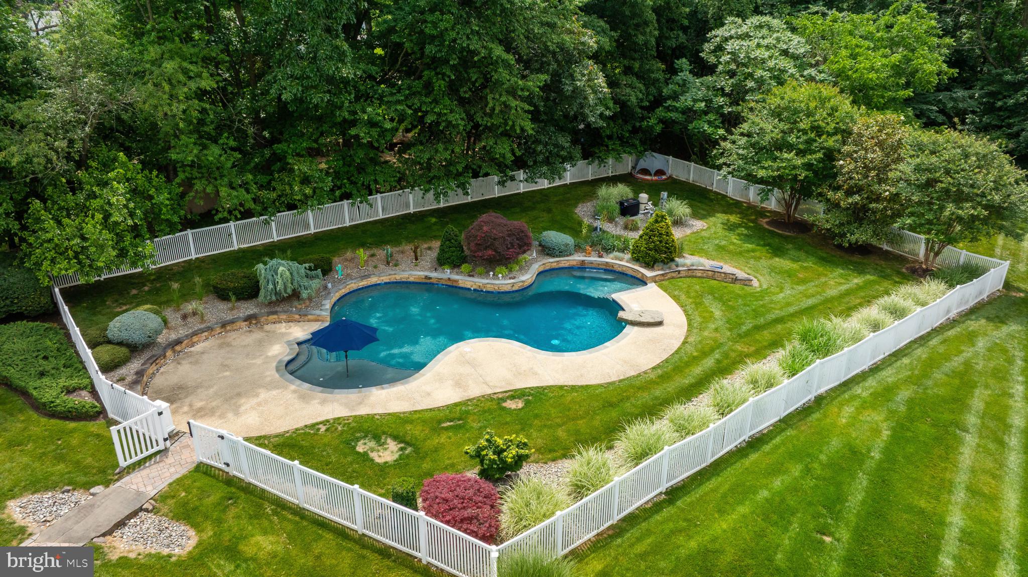 817 TALL GRASS ROAD