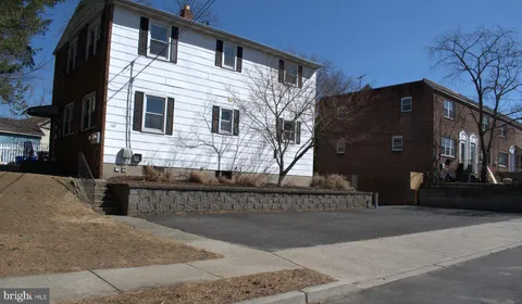 MLS: NJCD2090860
