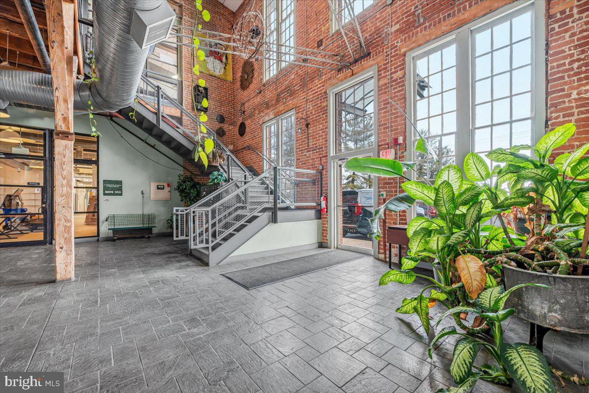 GLASS FACTORY - Commercial Sale