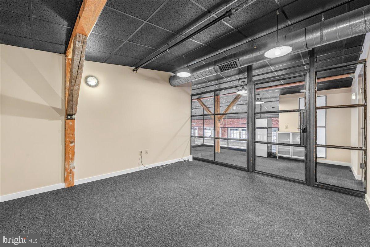 GLASS FACTORY - Commercial Sale