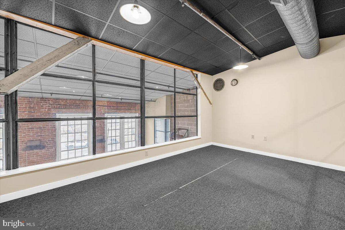 GLASS FACTORY - Commercial Sale