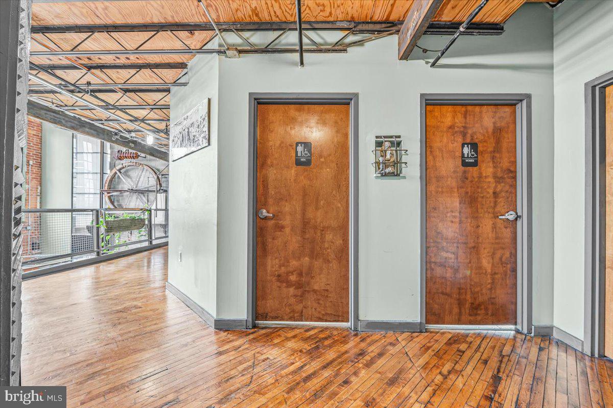 GLASS FACTORY - Commercial Sale