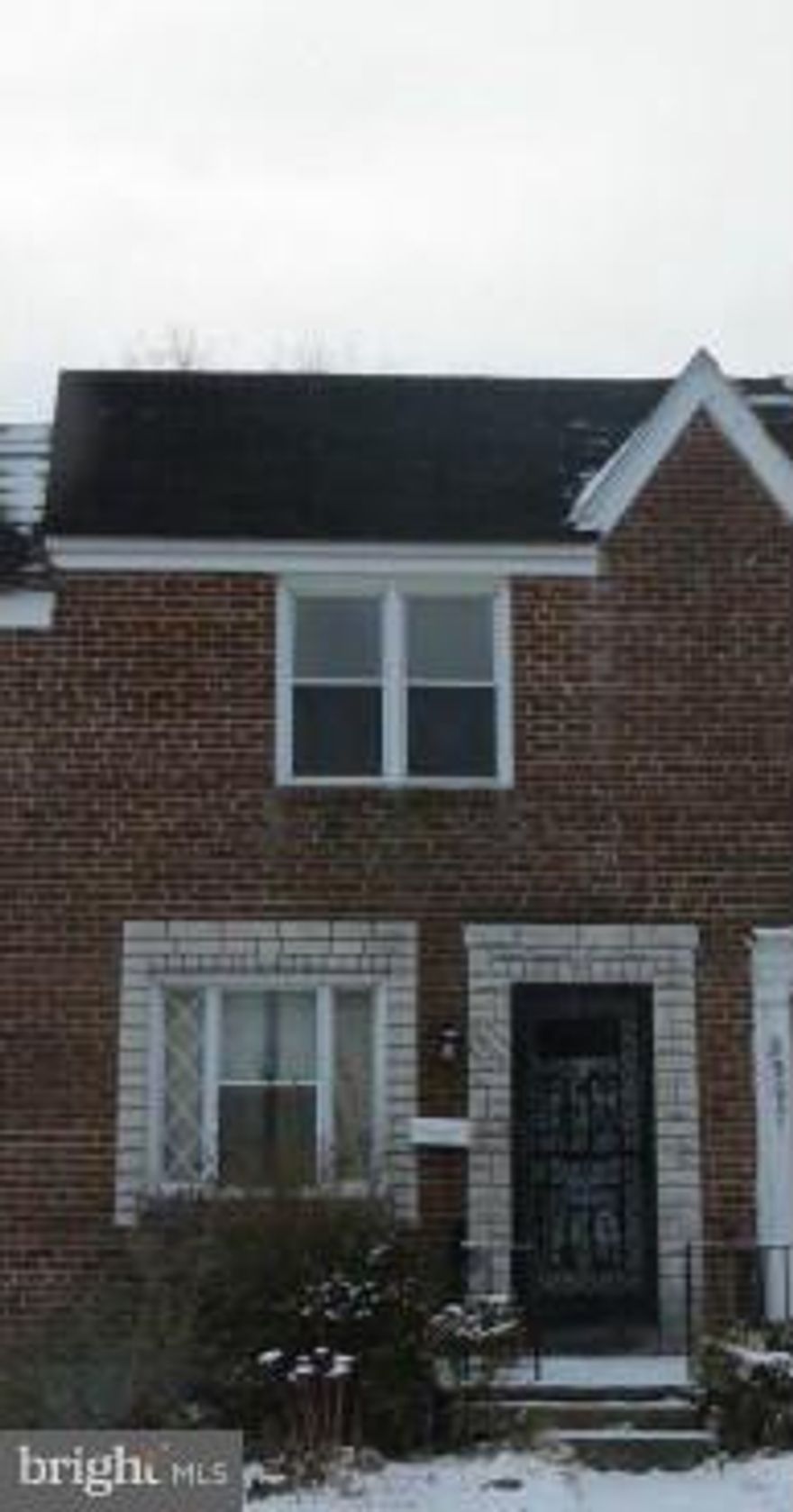 PROPERTY IS BEING SOLD "AS IS" AND IS SUBJECT TO HUD GUIDELINES 24 CFR 206.125.  PURCHASER TO VERIFY REAL ESTATE TAXES/HOA/GROUND RENT - SELLER WILL NOT REDEEM GROUND RENT.  BUYER PAYS ALL TRANSFER/RECORDATION/DOCS @ SETTLEMENT.  EMD TO BE HELD BY SELLER'S TITLE COMPANY - CROWN TITLE.  SELLER WILL NOT REVIEW ANY OFFERS UNTIL PROPERTY HAS BEEN IN MLS FOR 3 DAYS.