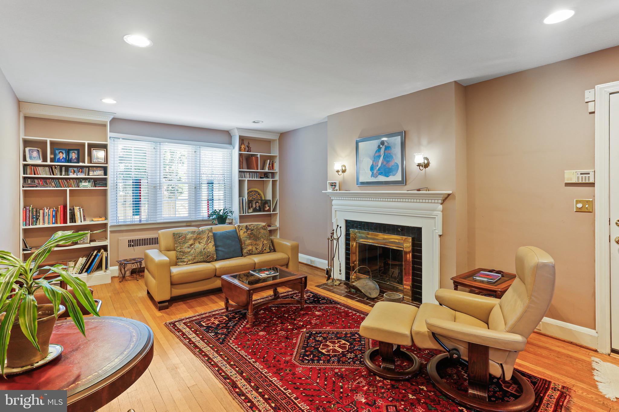307 UNDERWOOD COURT