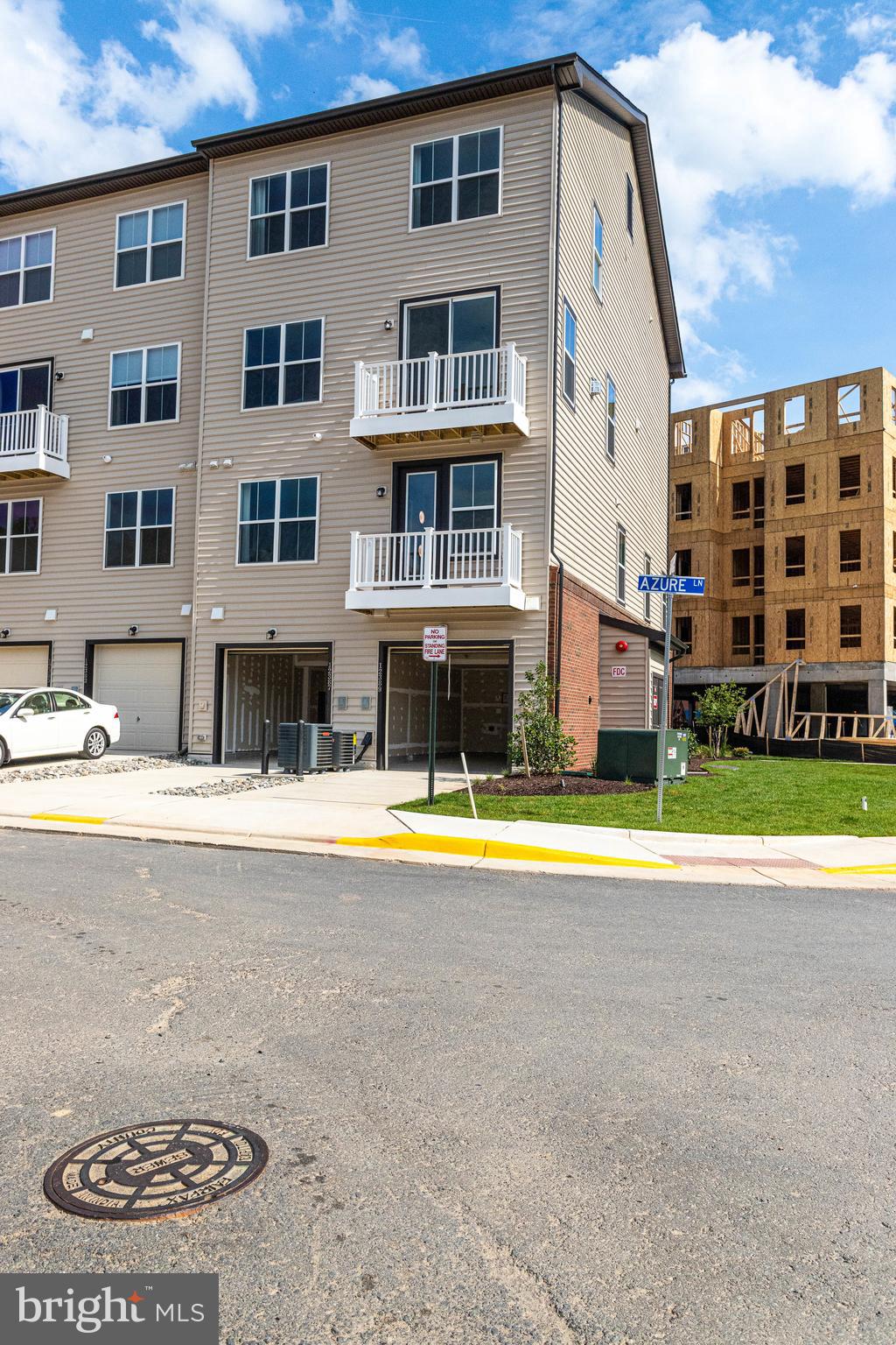 THE BOULEVARDS AT WESTFIELDS - Residential