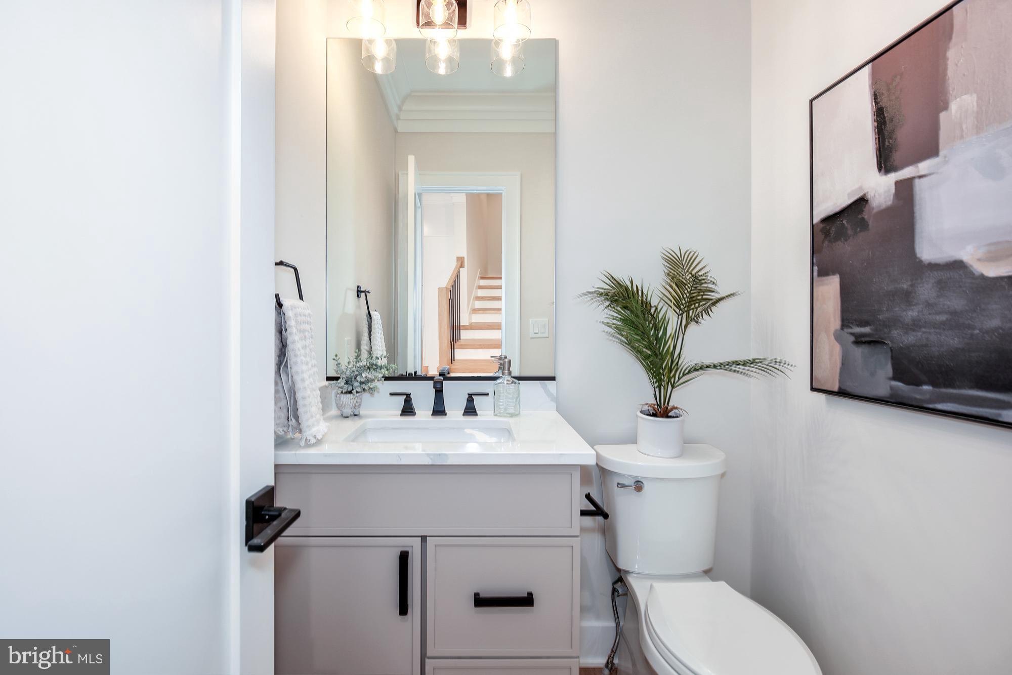 GREENWICH FOREST - Residential