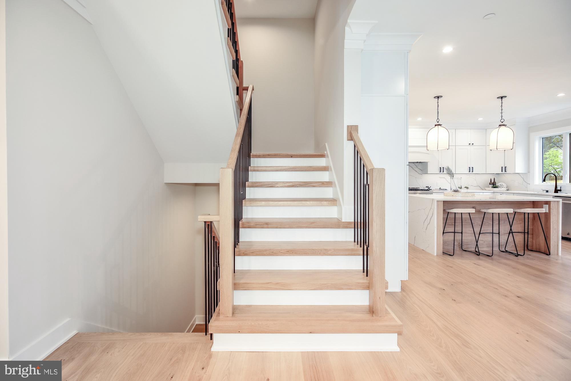 GREENWICH FOREST - Residential