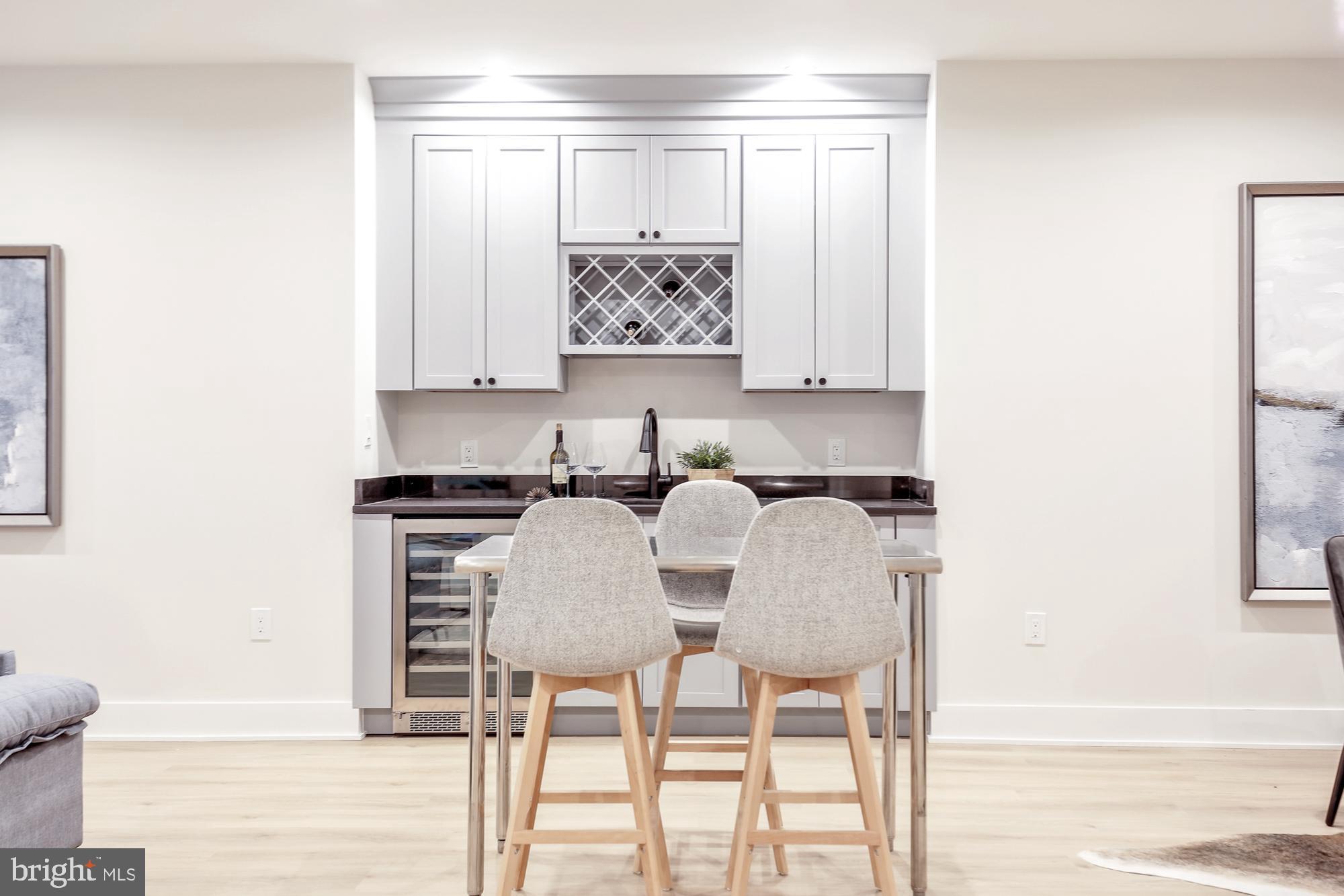 GREENWICH FOREST - Residential