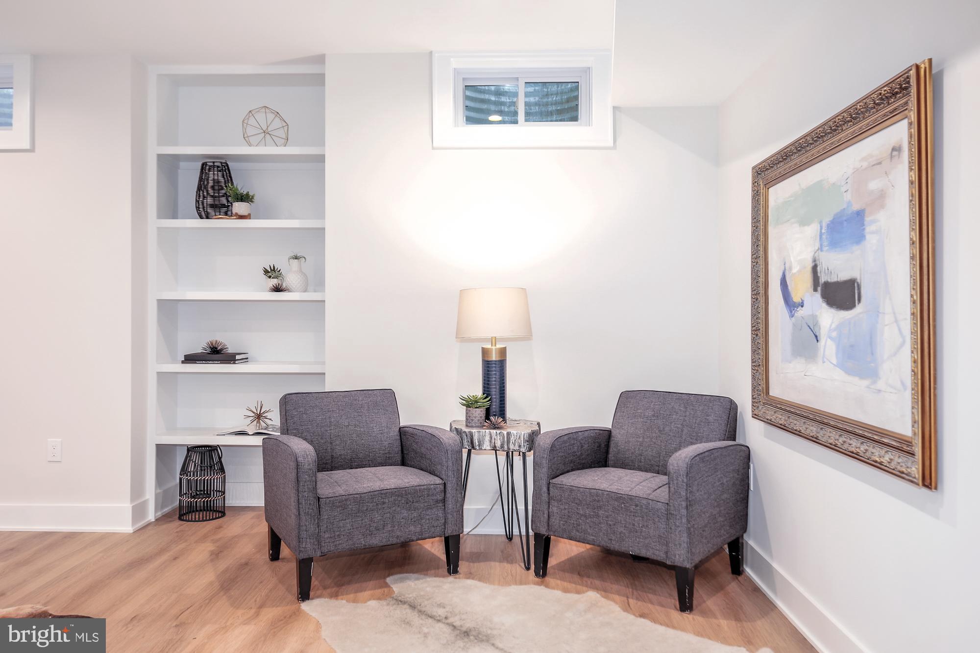 GREENWICH FOREST - Residential