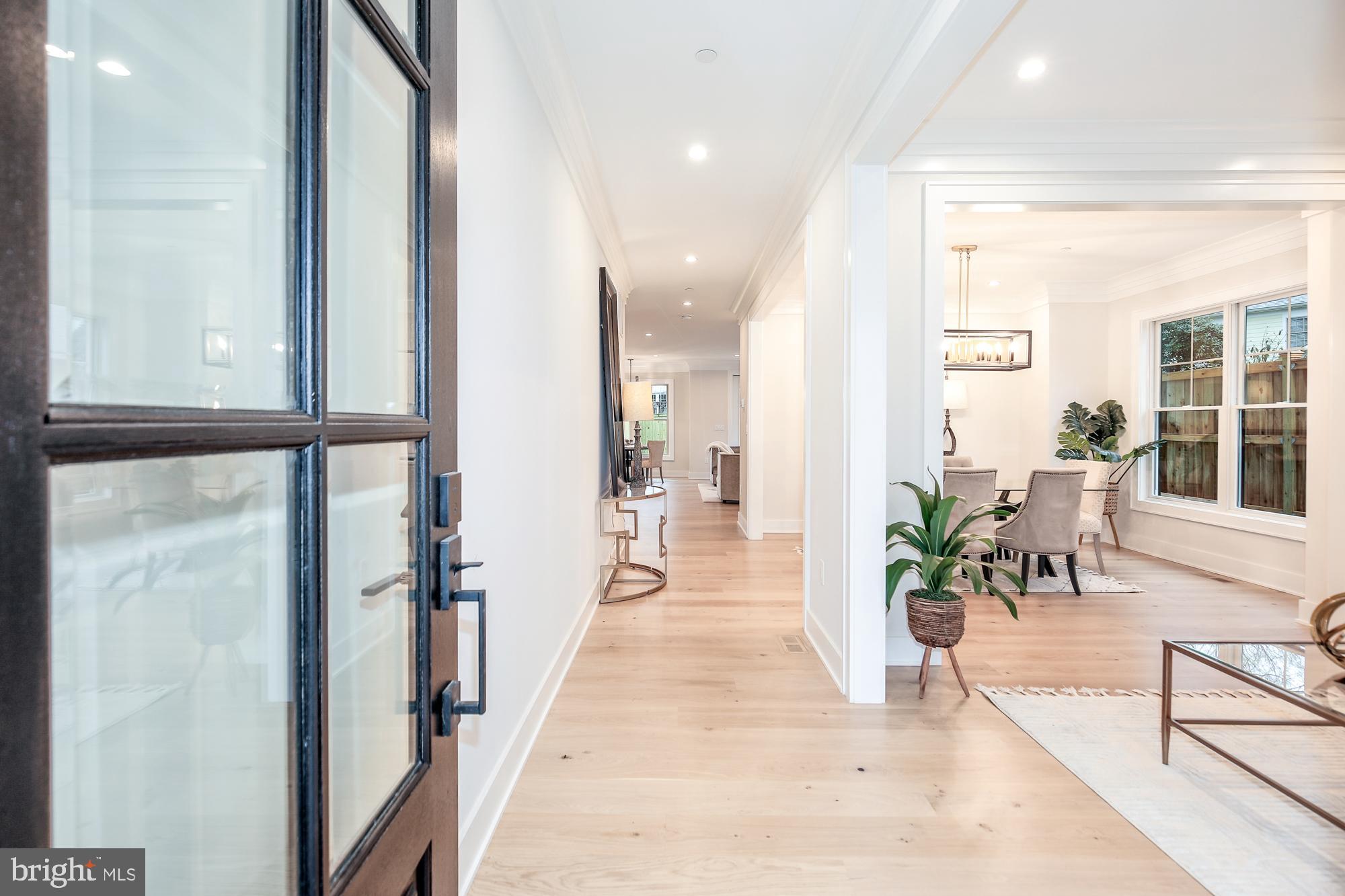 GREENWICH FOREST - Residential