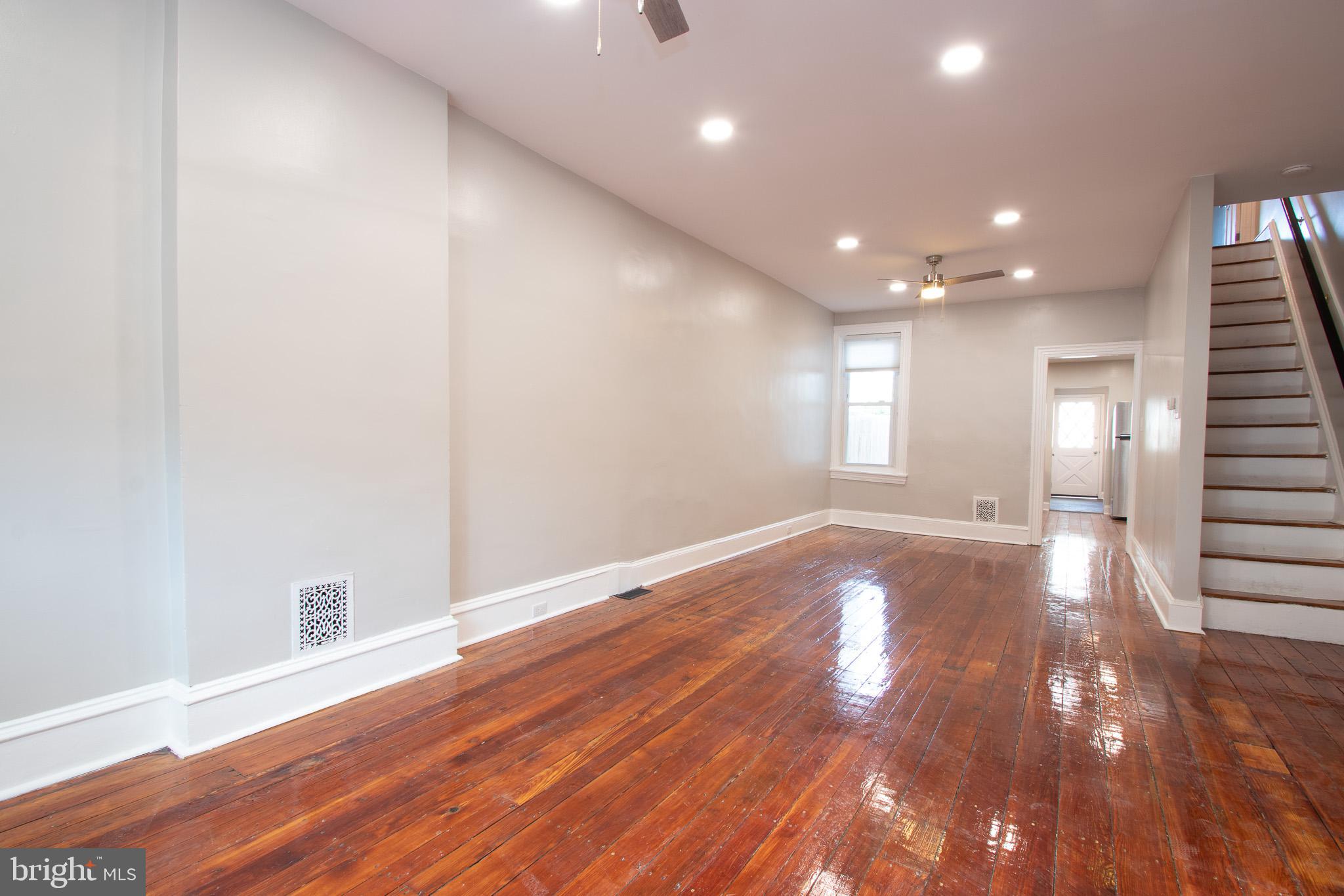 PORT RICHMOND - Residential