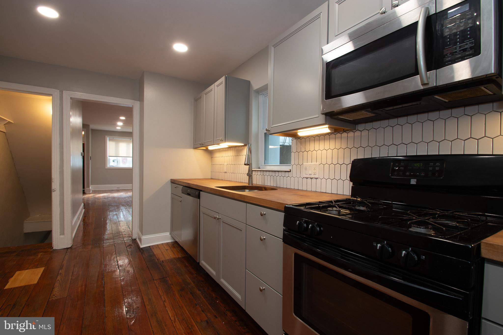 PORT RICHMOND - Residential