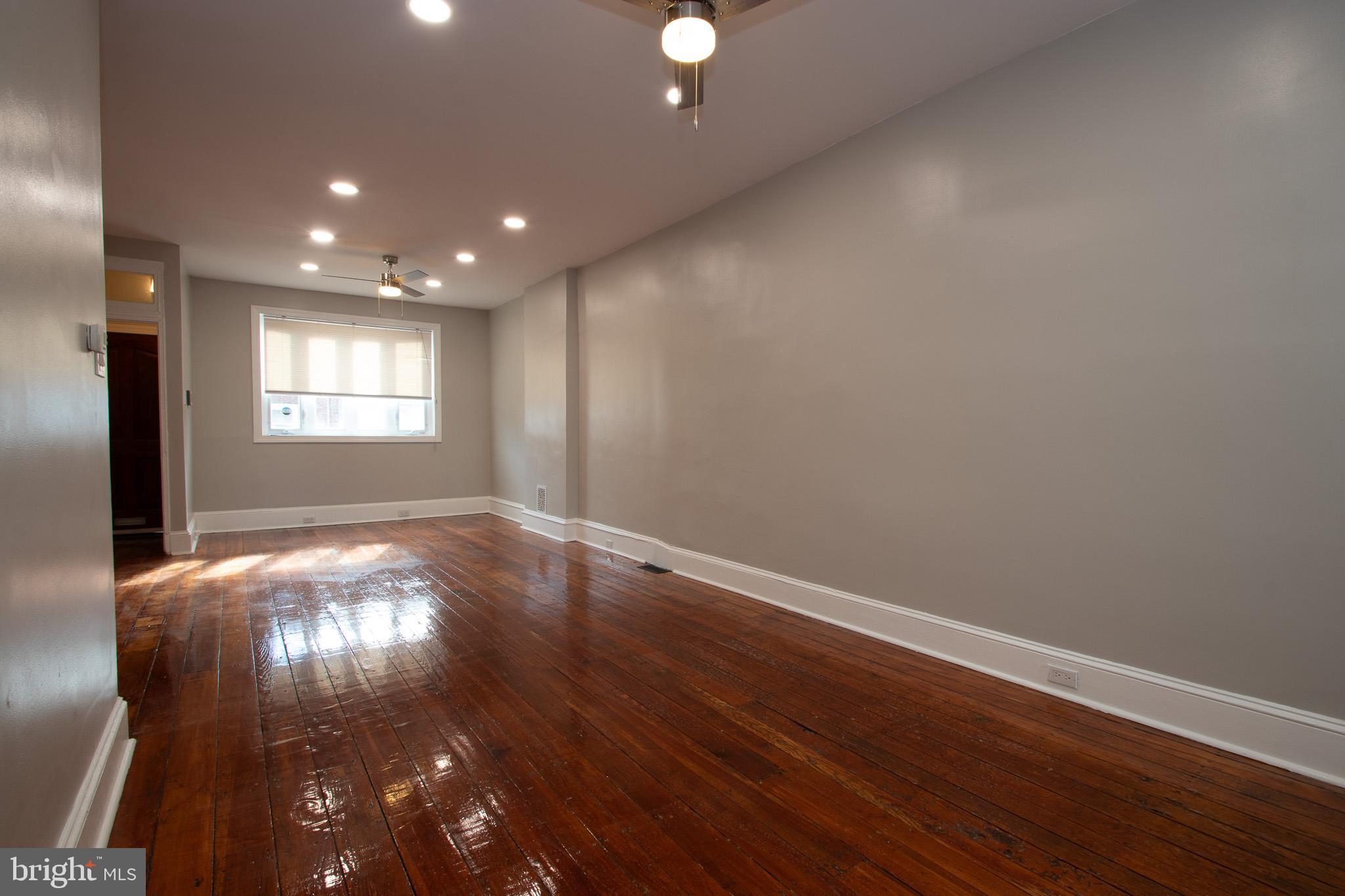 PORT RICHMOND - Residential