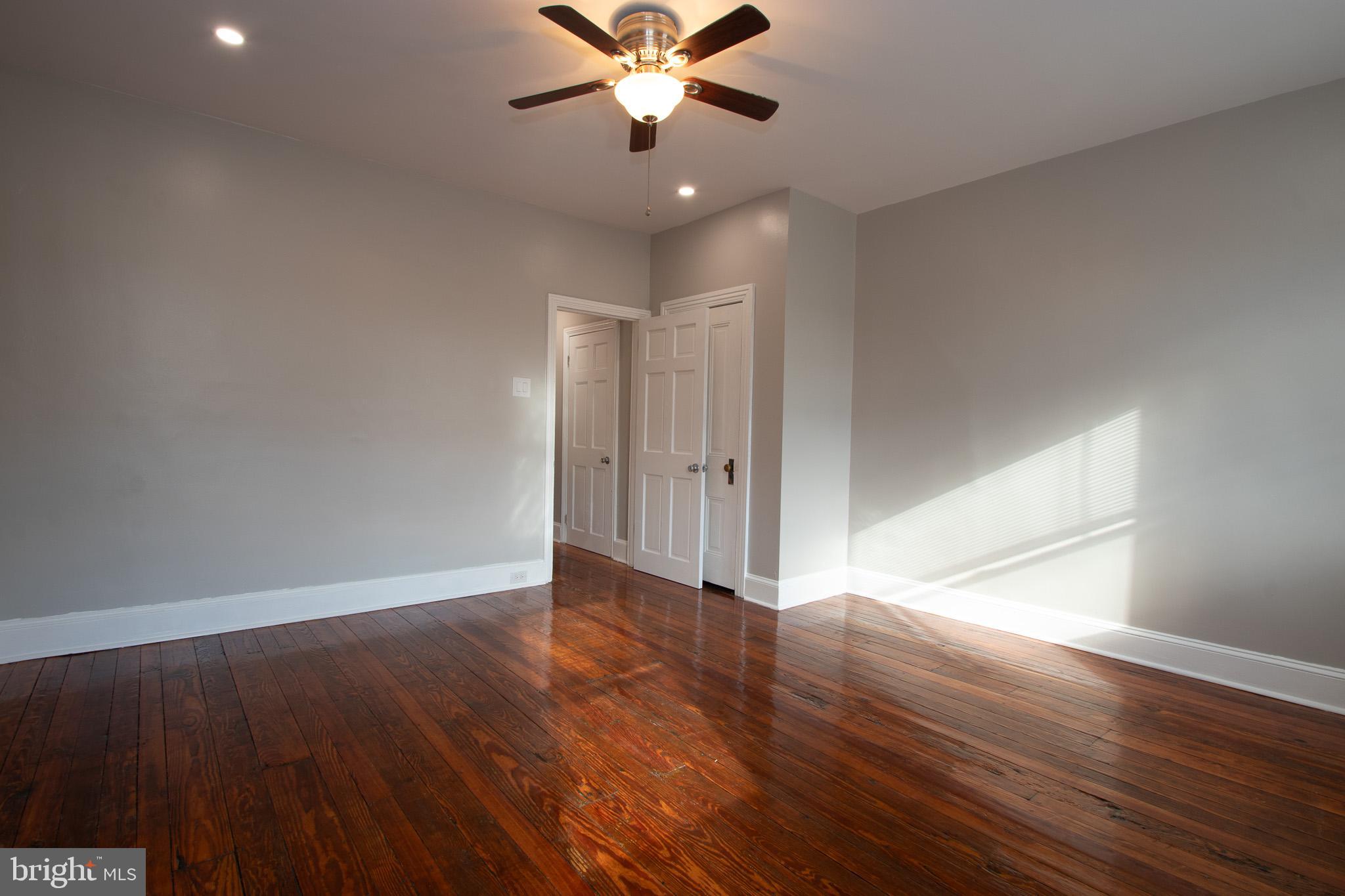 PORT RICHMOND - Residential