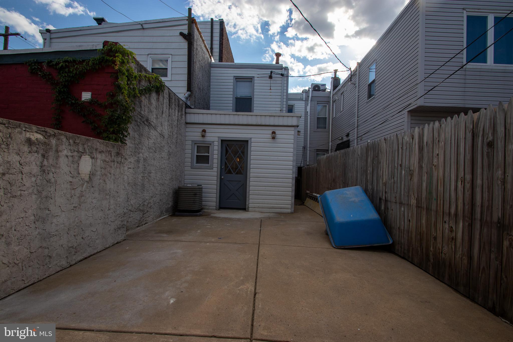 PORT RICHMOND - Residential