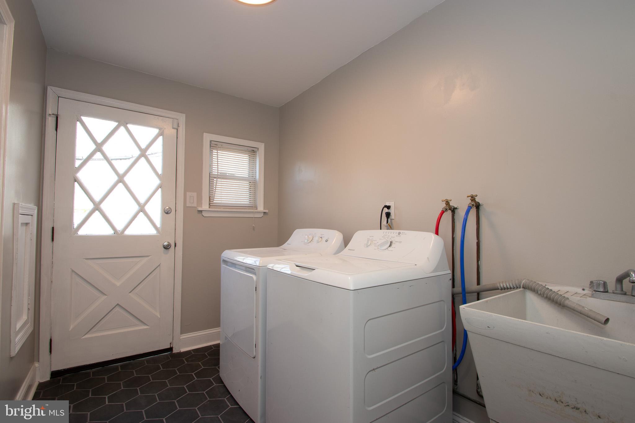 PORT RICHMOND - Residential