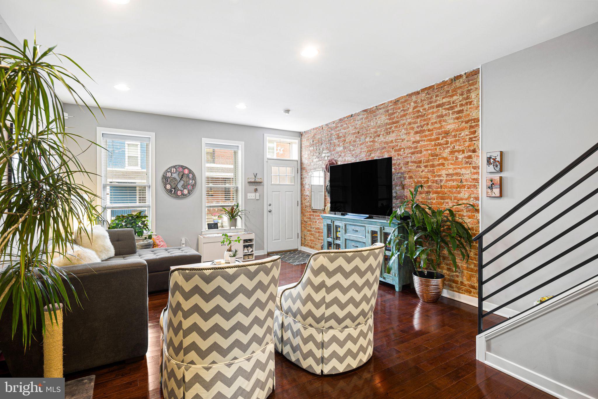 3865 MANAYUNK AVENUE
