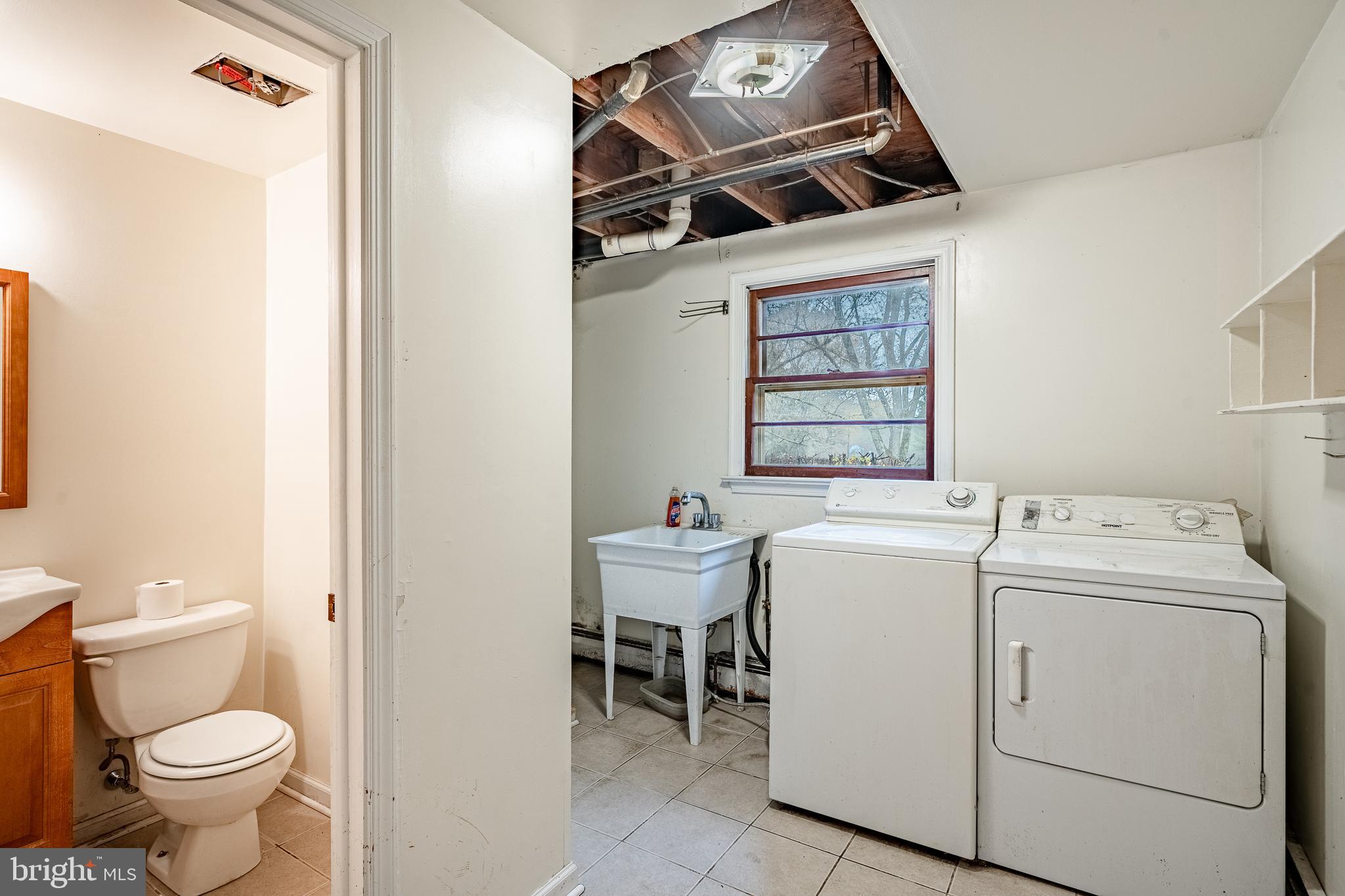 WOODS OF PEBBLE HI - Residential