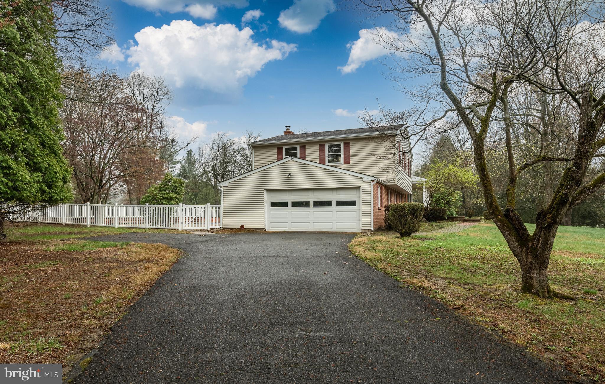 WOODS OF PEBBLE HI - Residential