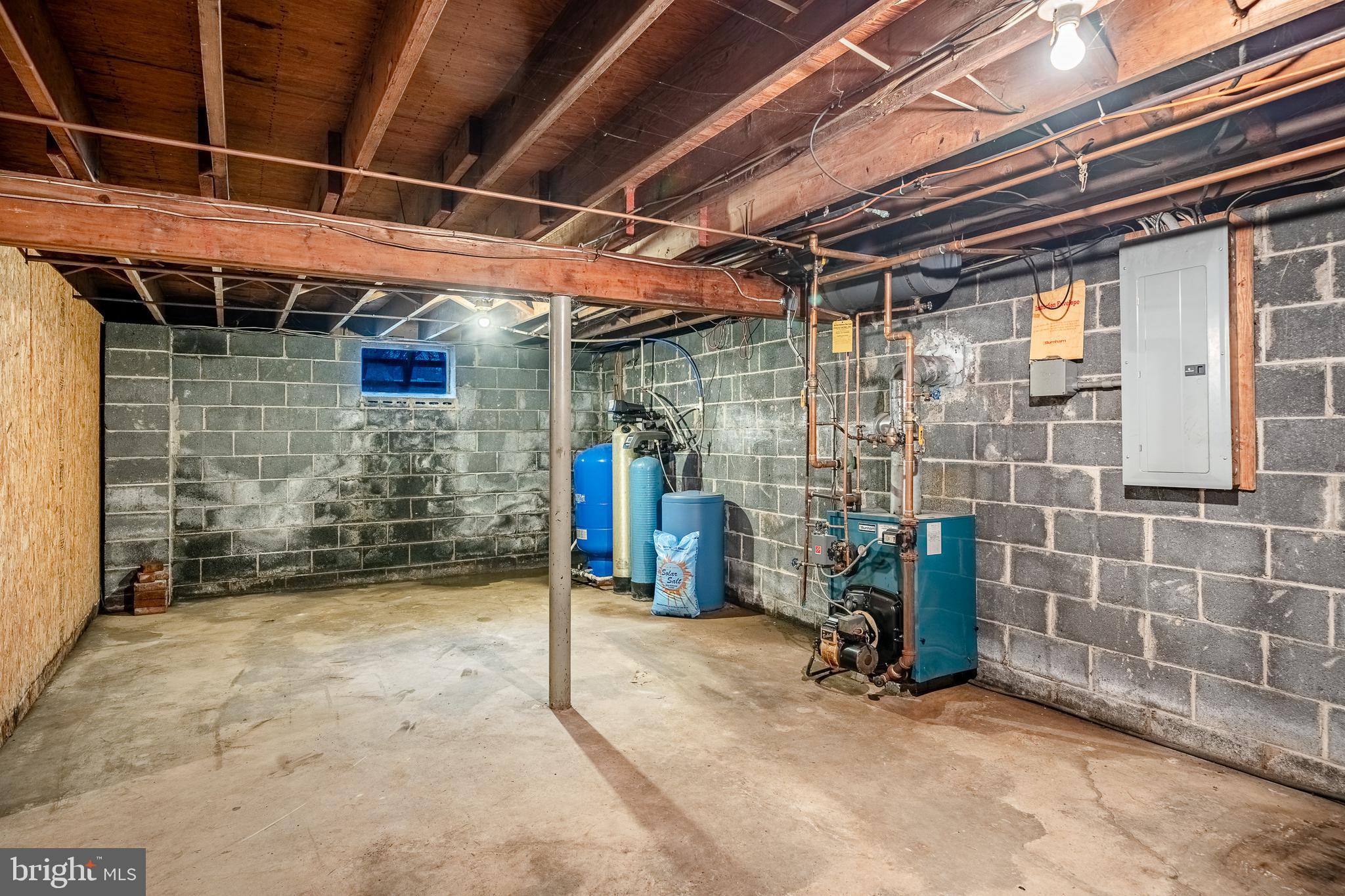 WOODS OF PEBBLE HI - Residential