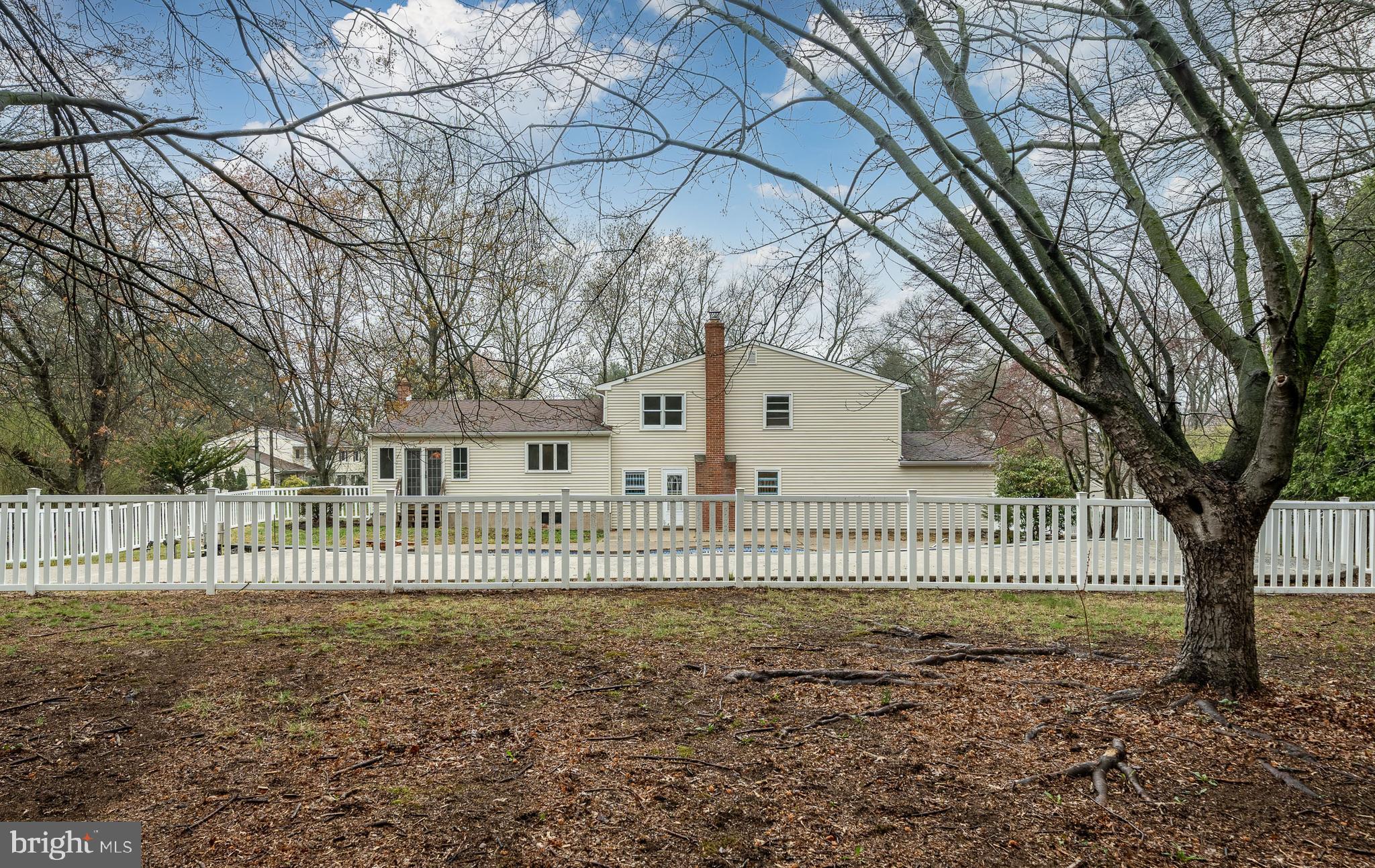 WOODS OF PEBBLE HI - Residential