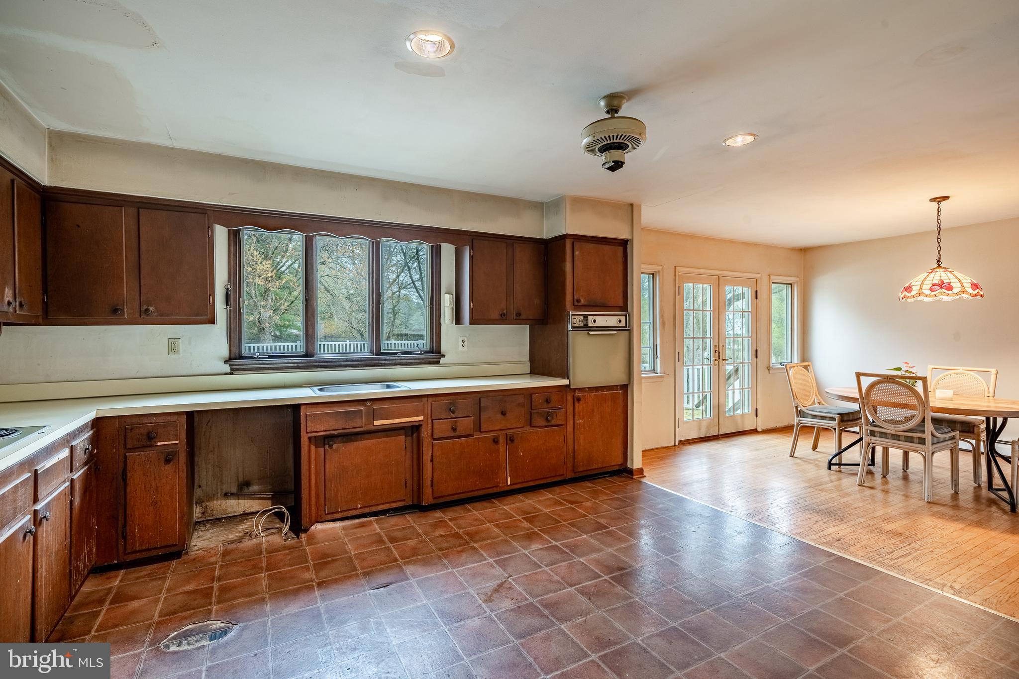 WOODS OF PEBBLE HI - Residential