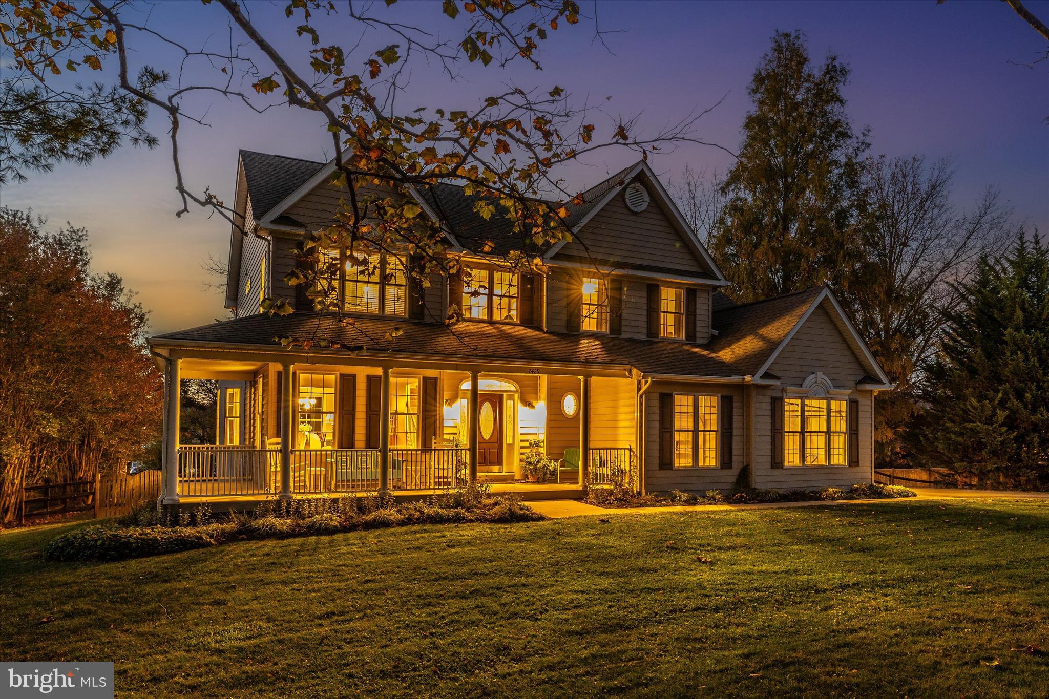 ROUND HILL - Residential