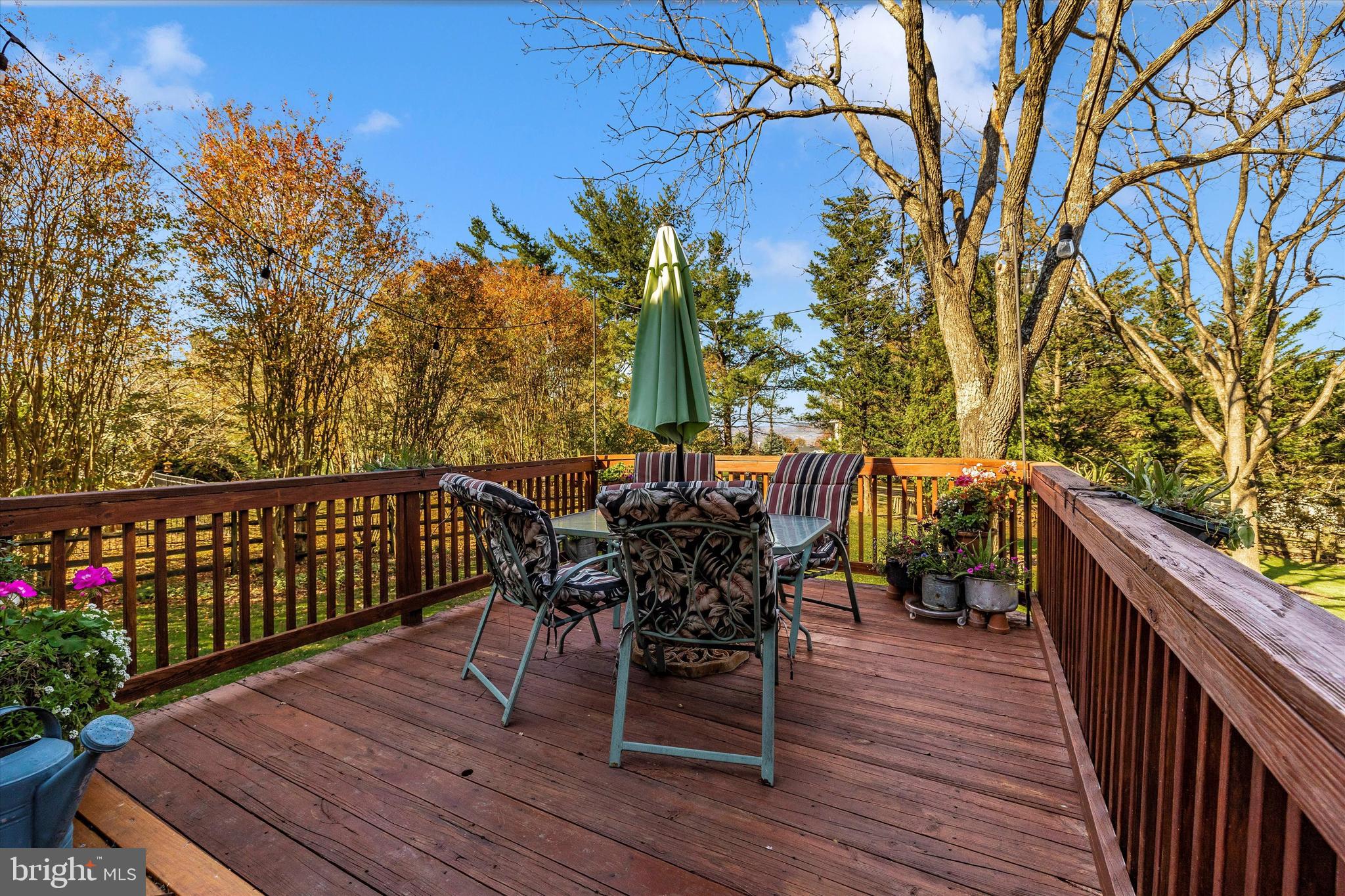 ROUND HILL - Residential