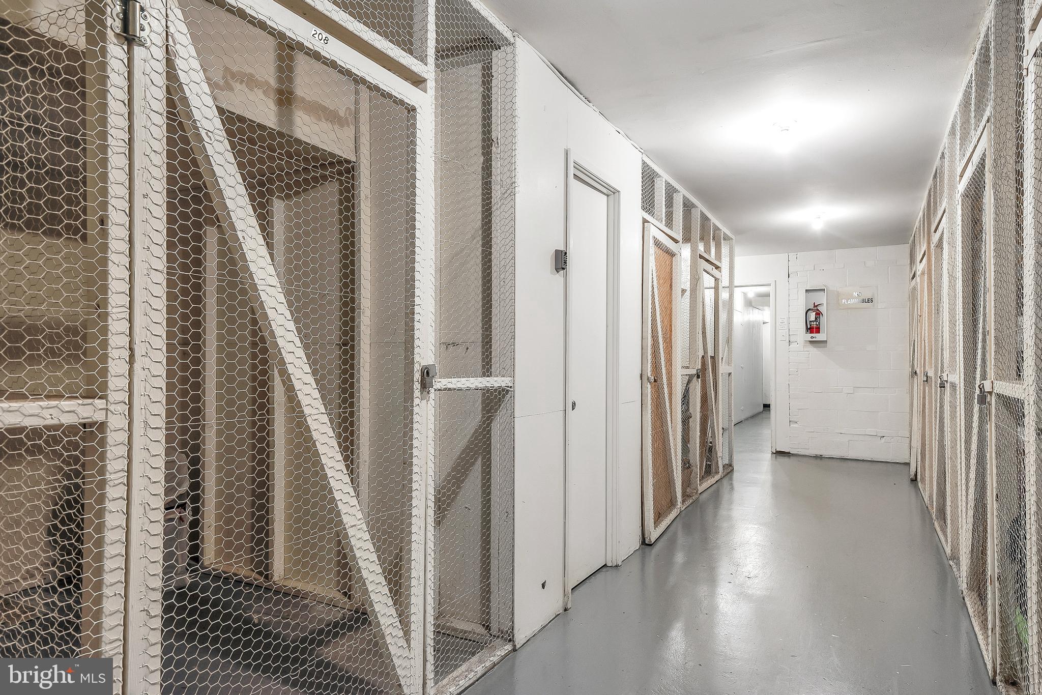 WOODMONT SPRINGS - Residential