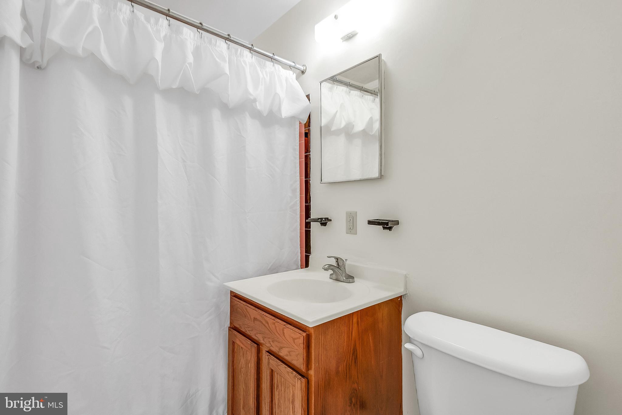 WOODMONT SPRINGS - Residential