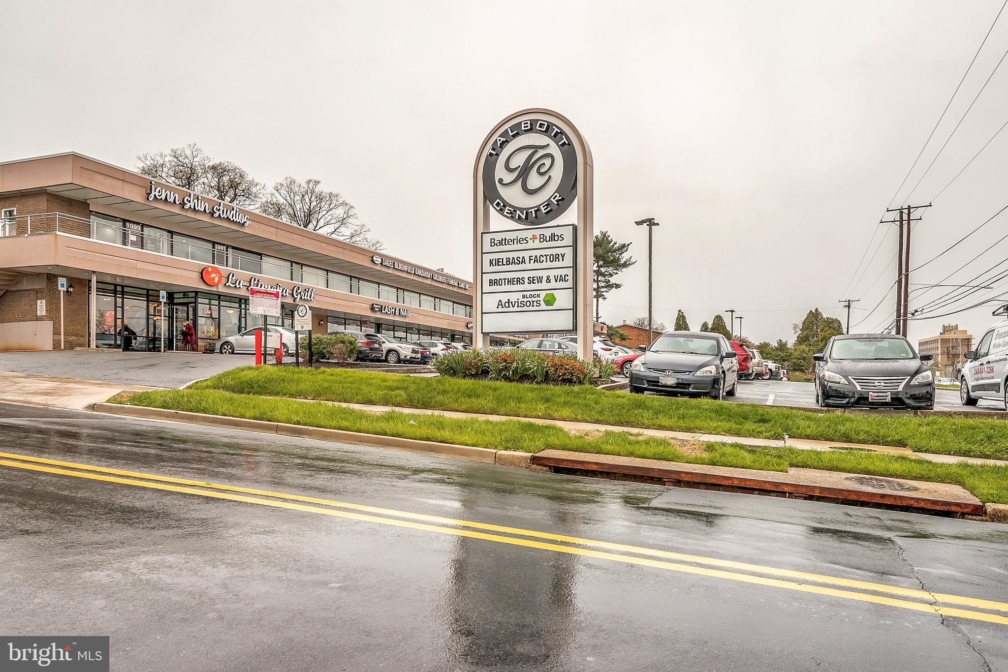 WOODMONT SPRINGS - Residential