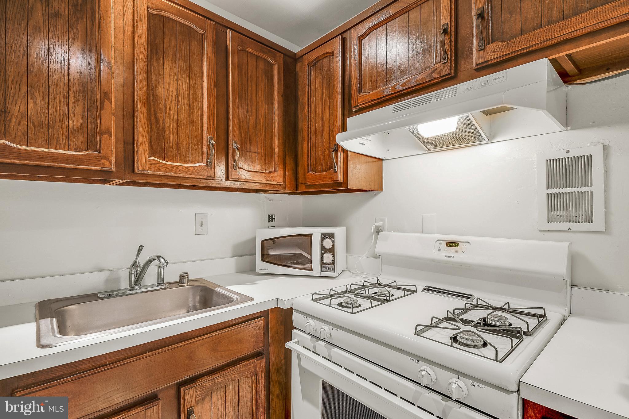 WOODMONT SPRINGS - Residential