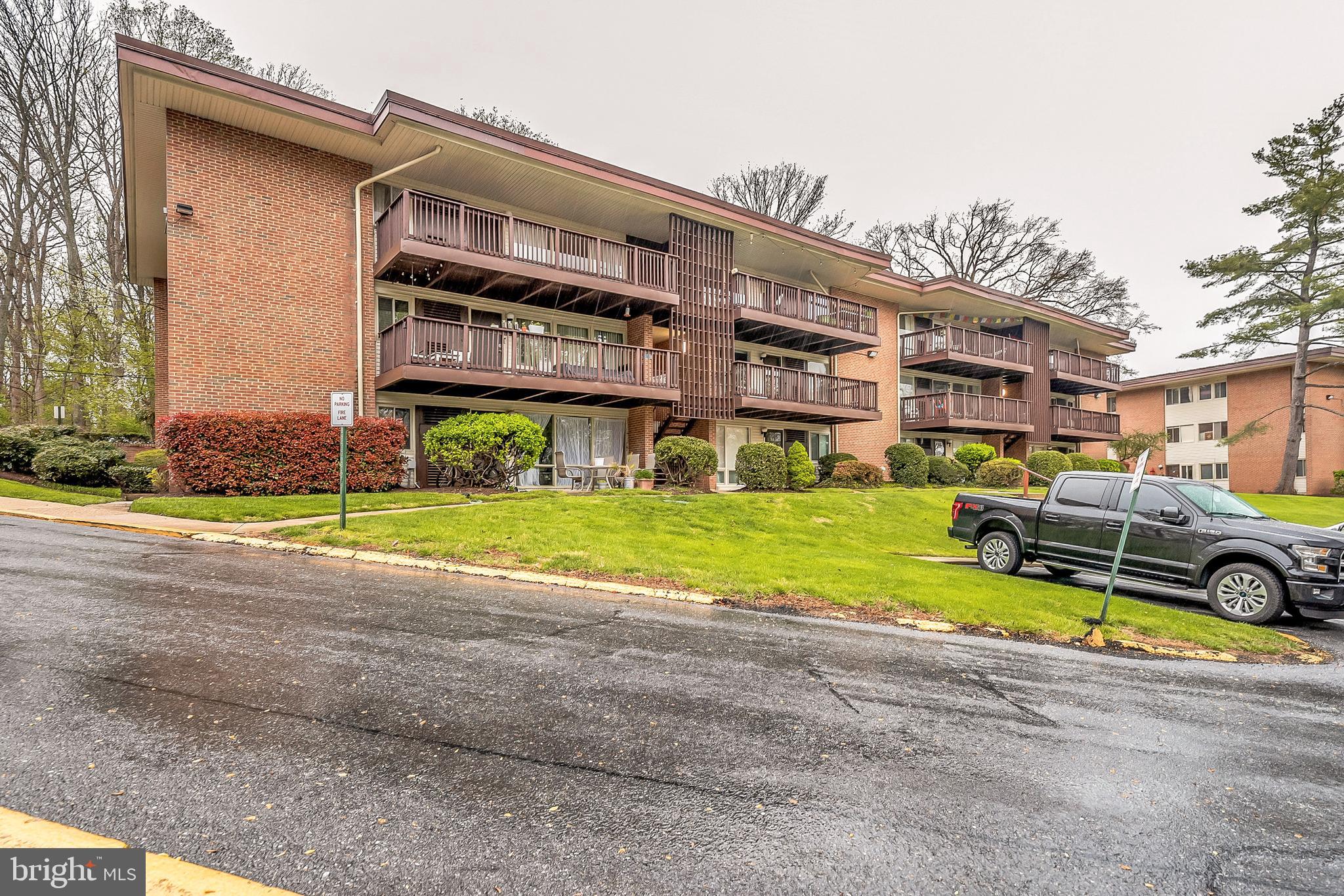 WOODMONT SPRINGS - Residential