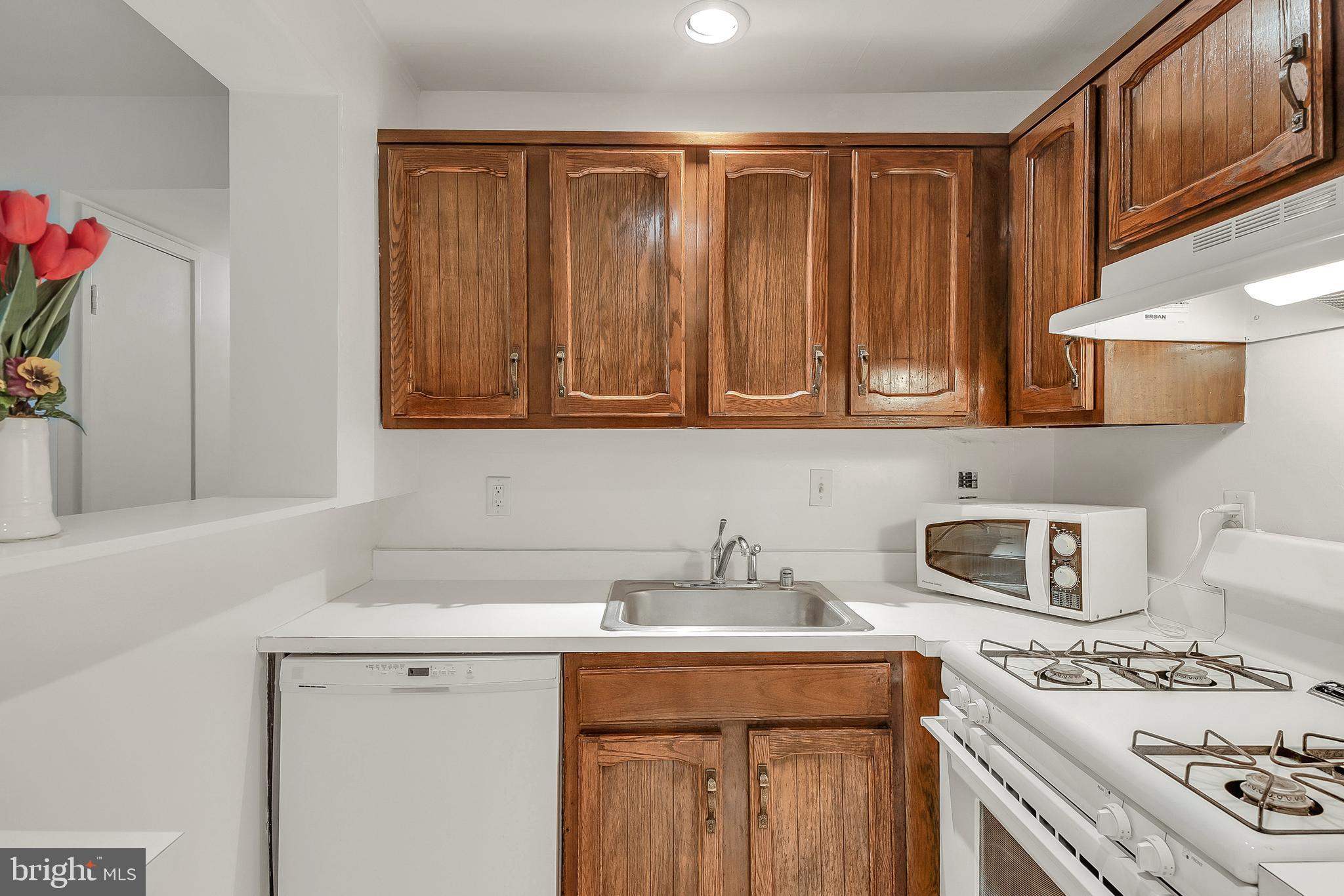 WOODMONT SPRINGS - Residential