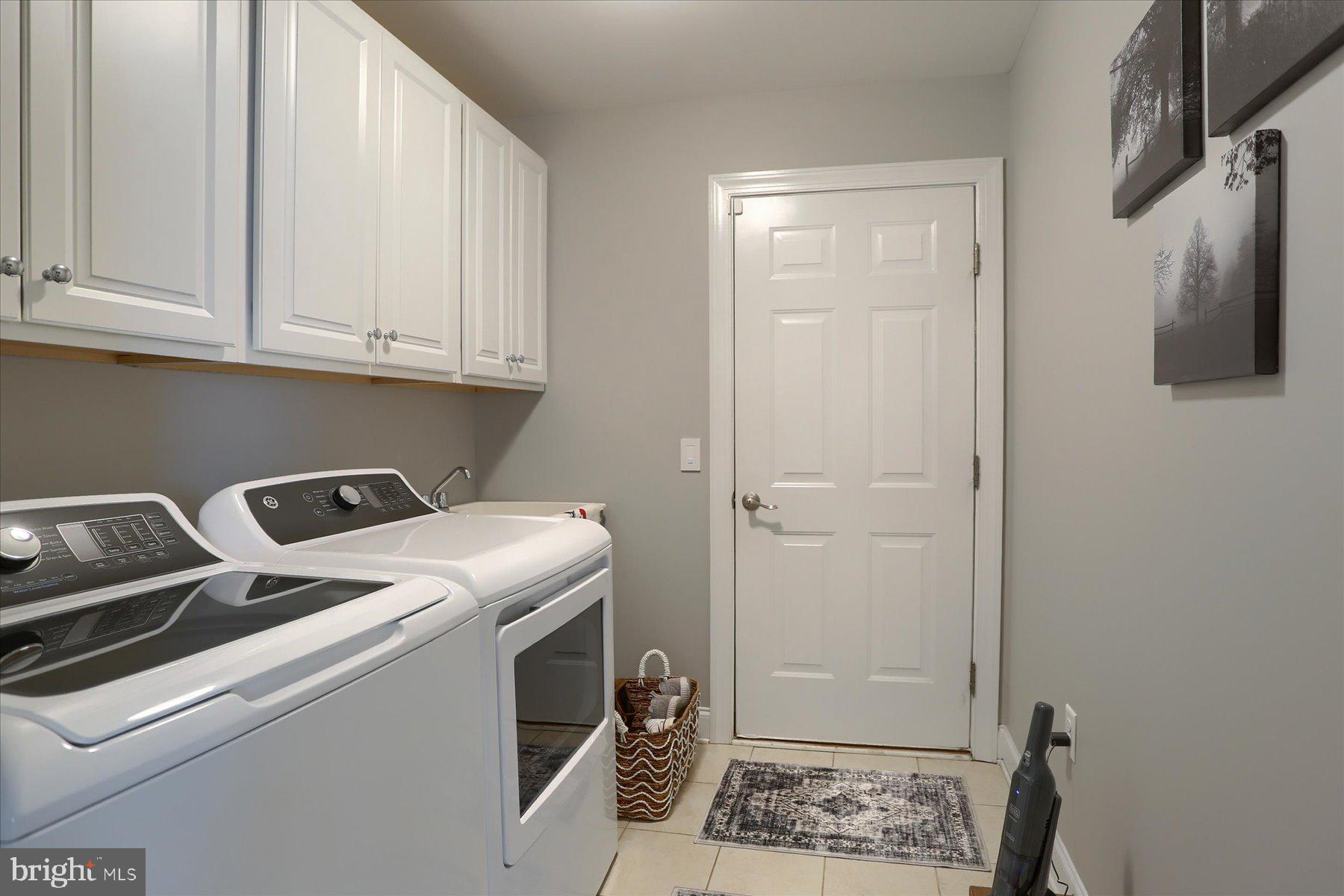 TRADITIONS OF AMERICA AT SILVER SPRING - Residential