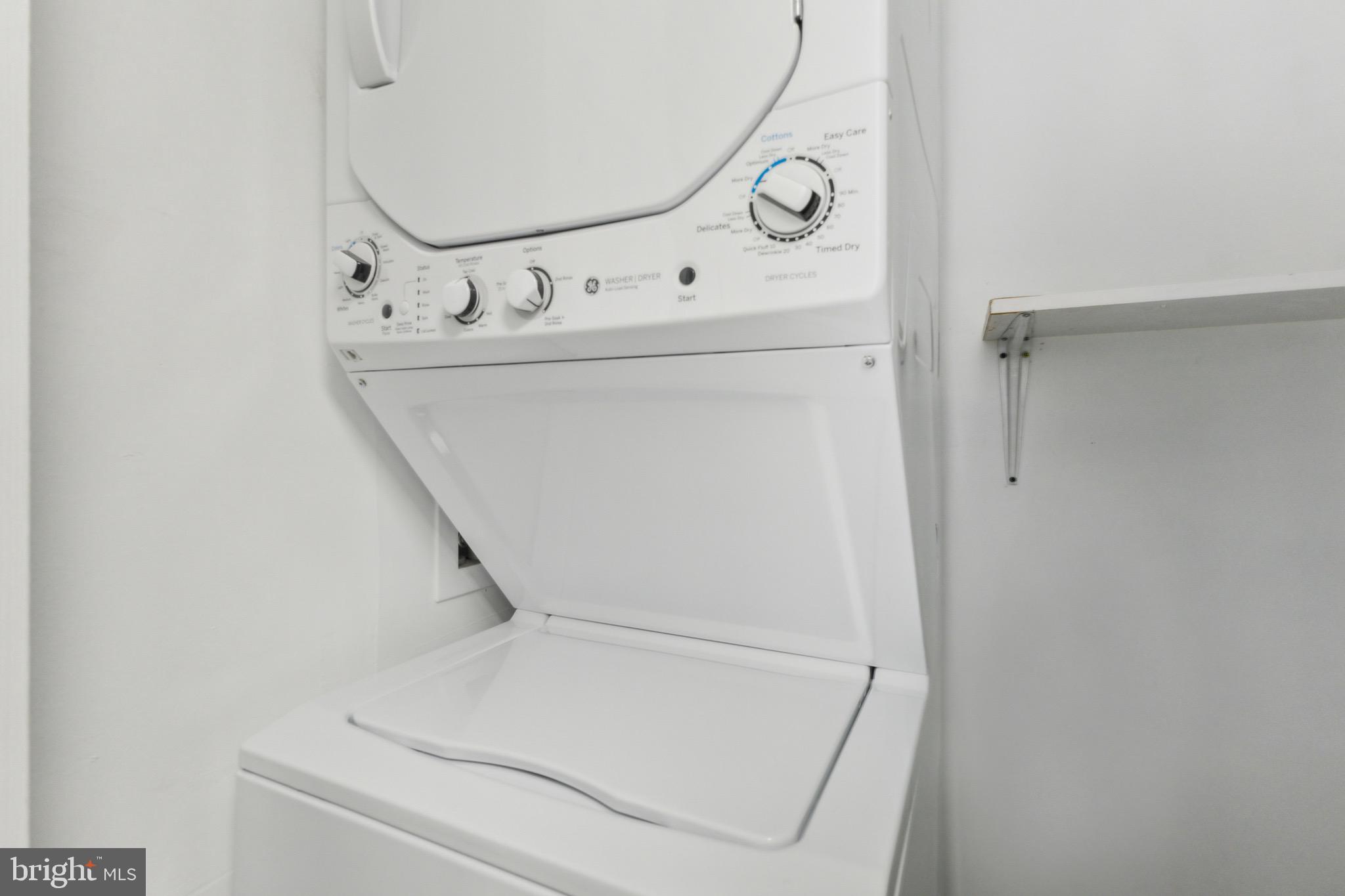 WILLIAMSTOWN - Residential