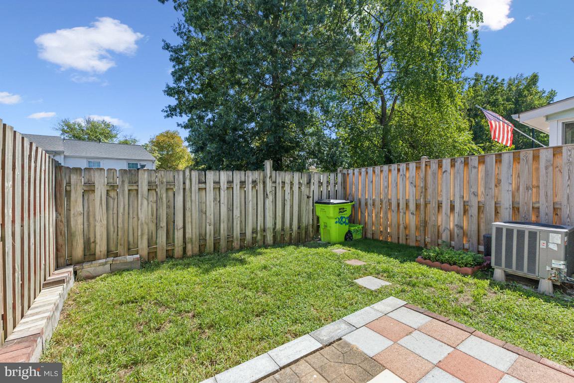 WILLIAMSTOWN - Residential