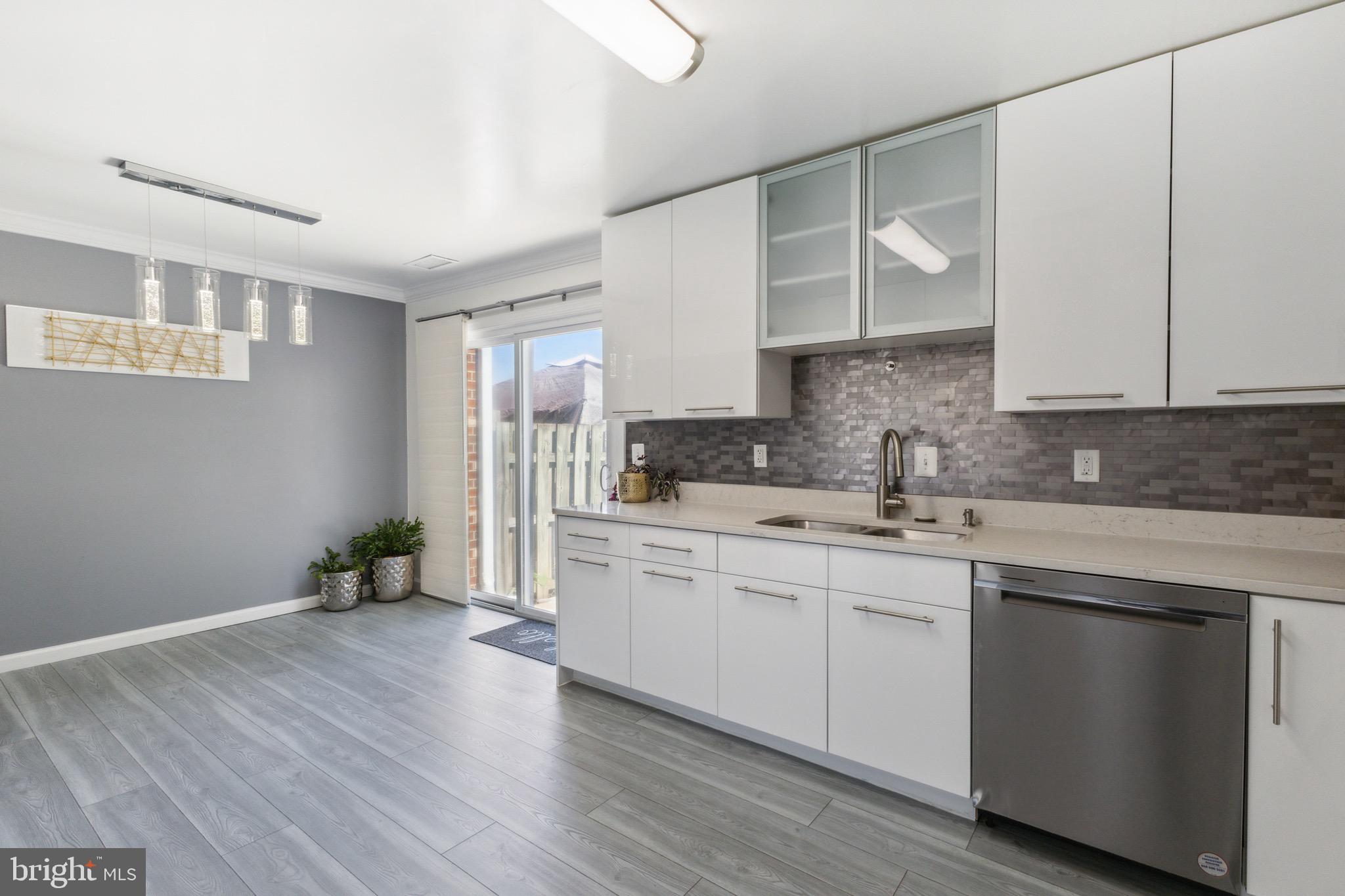 WILLIAMSTOWN - Residential