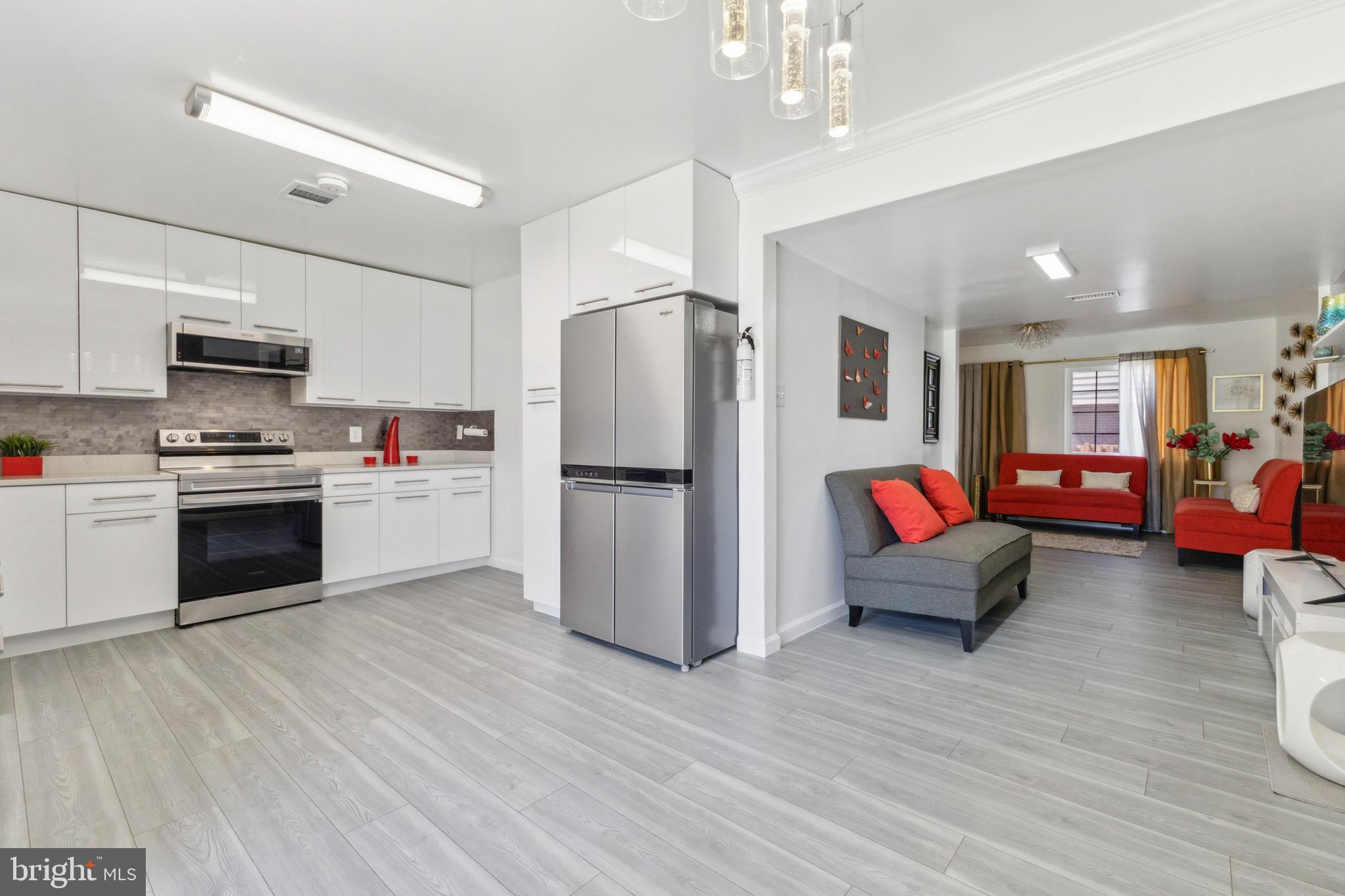 WILLIAMSTOWN - Residential